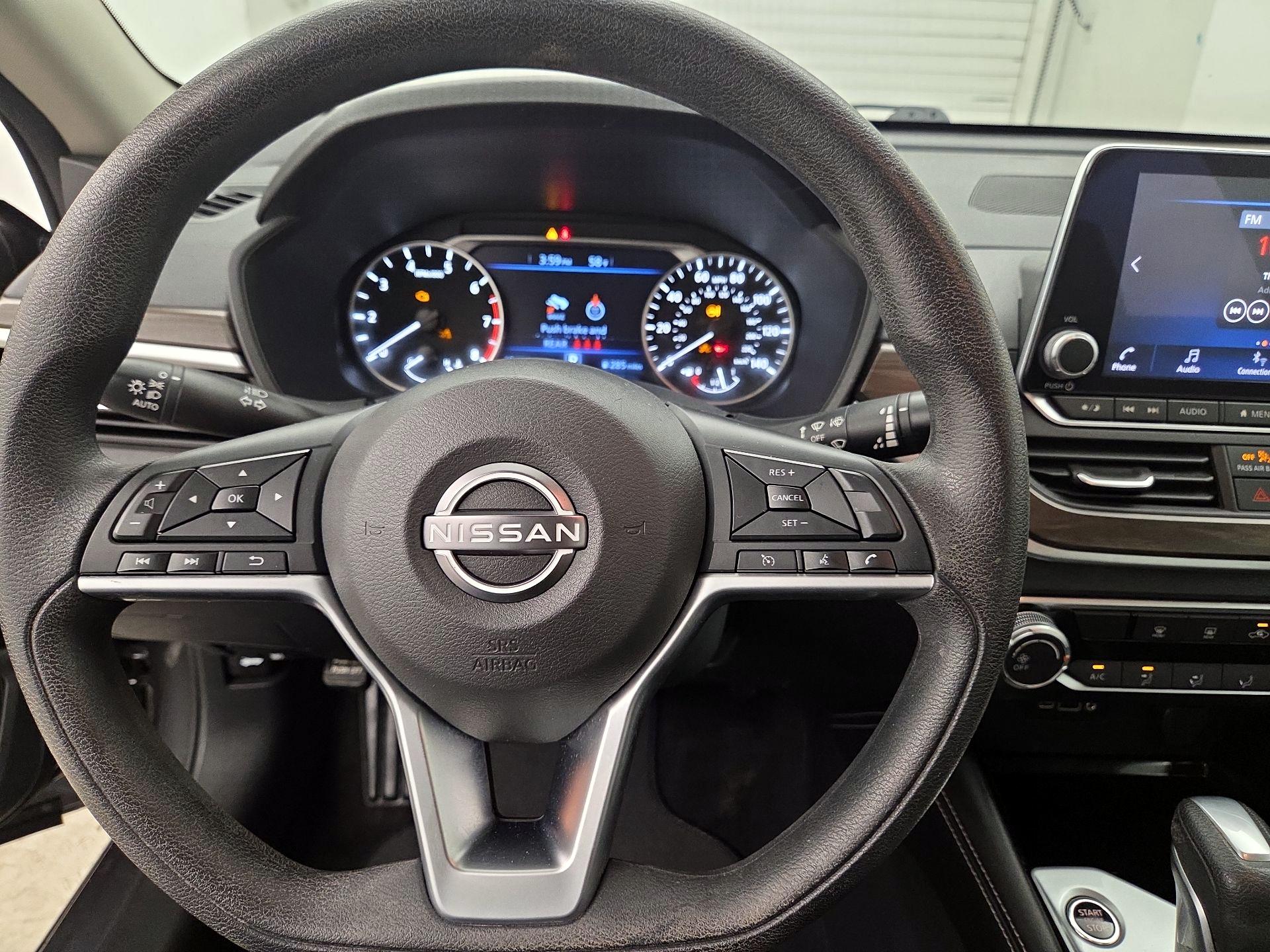 Thumbnail: 2023 Nissan Altima - 10