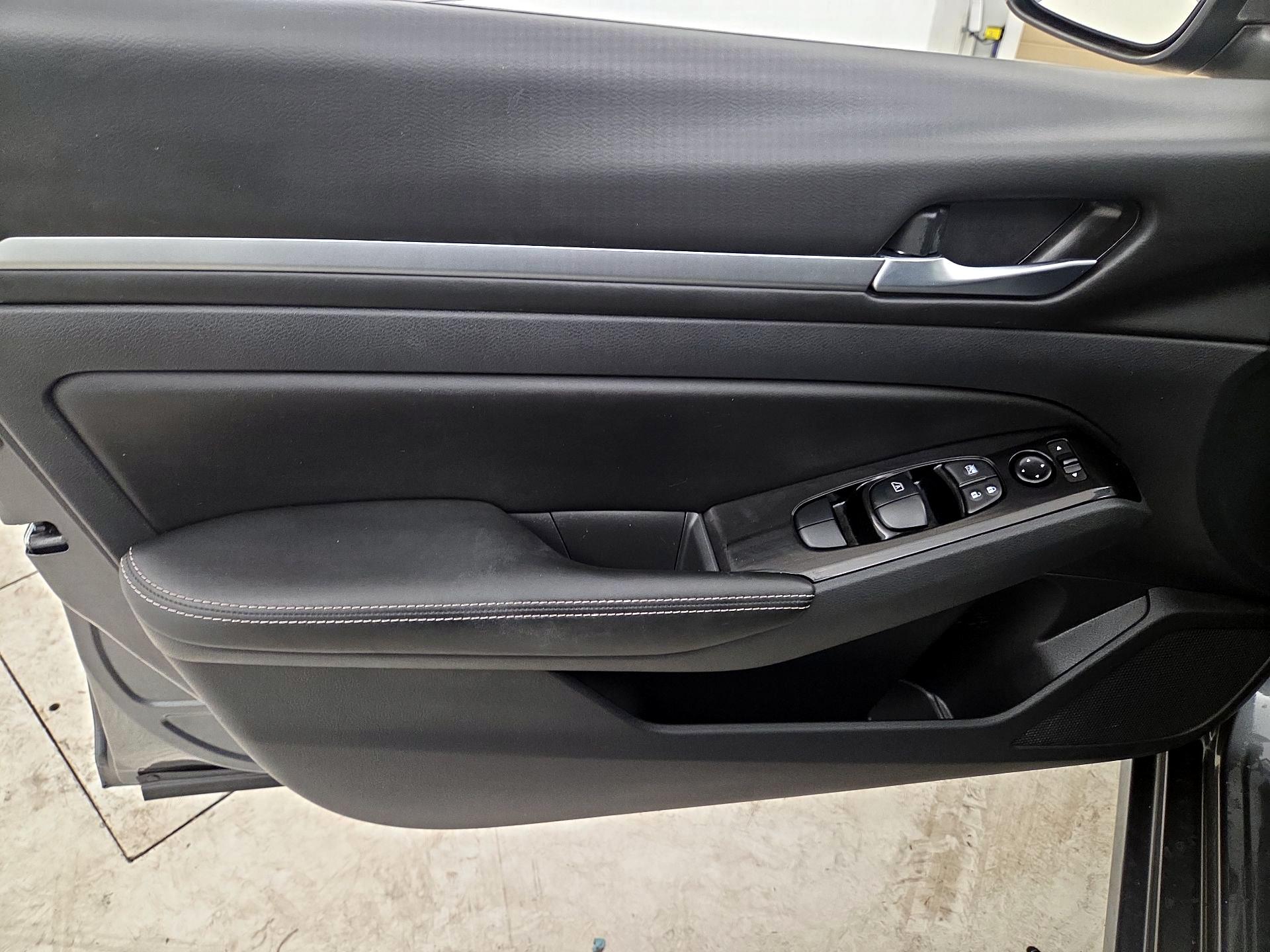 Thumbnail: 2023 Nissan Altima - 12