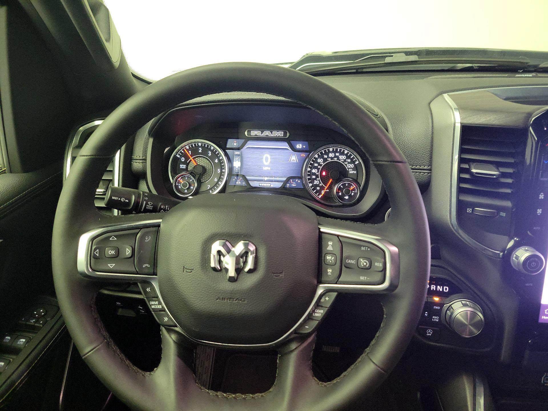 Thumbnail: 2025 RAM 1500 - 10