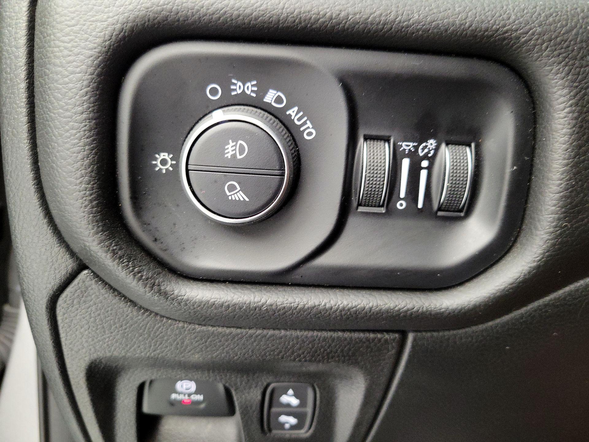 Thumbnail: 2025 RAM 1500 - 13