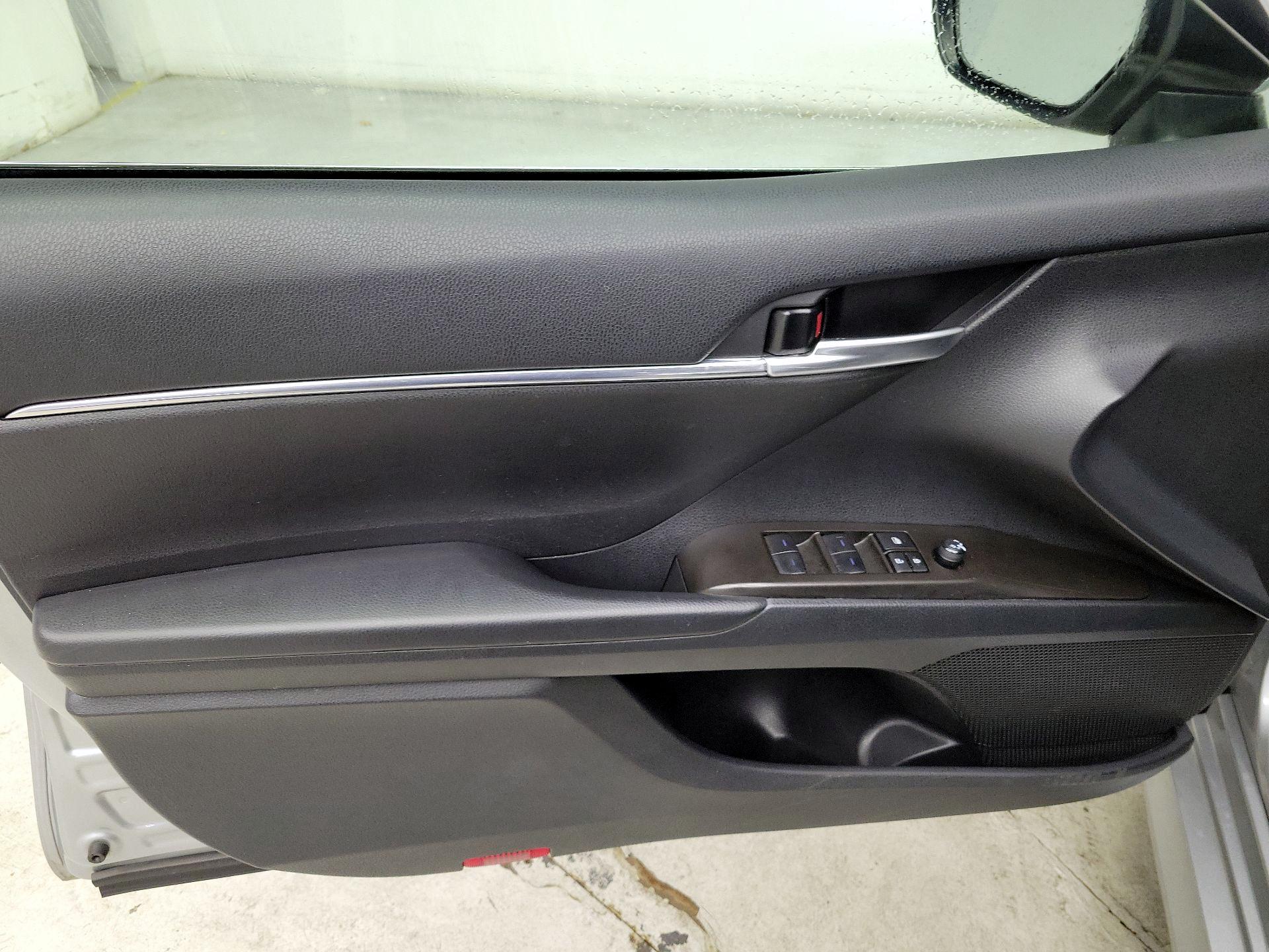 Thumbnail: 2024 Toyota Camry - 12