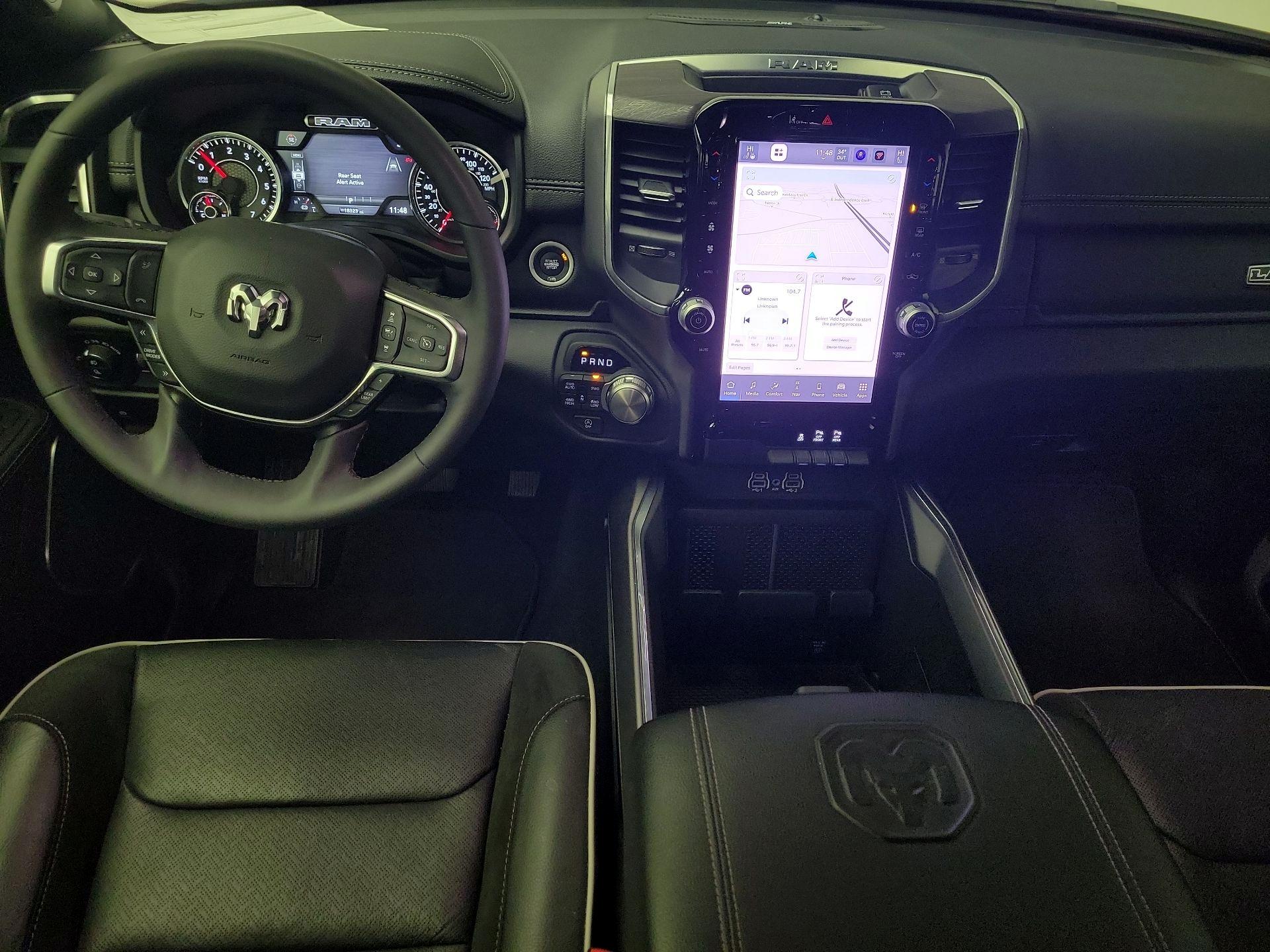 Thumbnail: 2025 RAM 1500 - 9