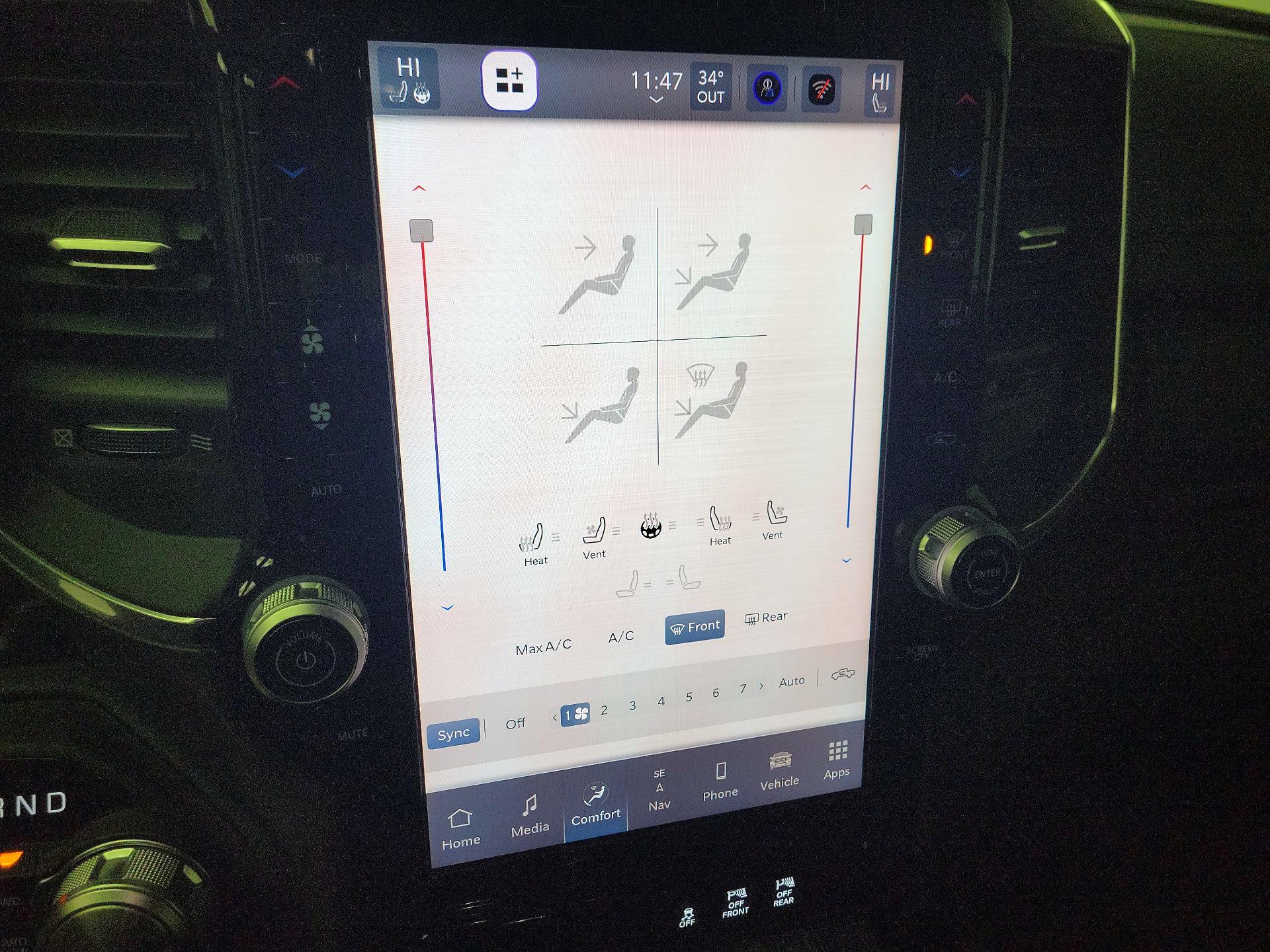 Thumbnail: 2025 RAM 1500 - 17