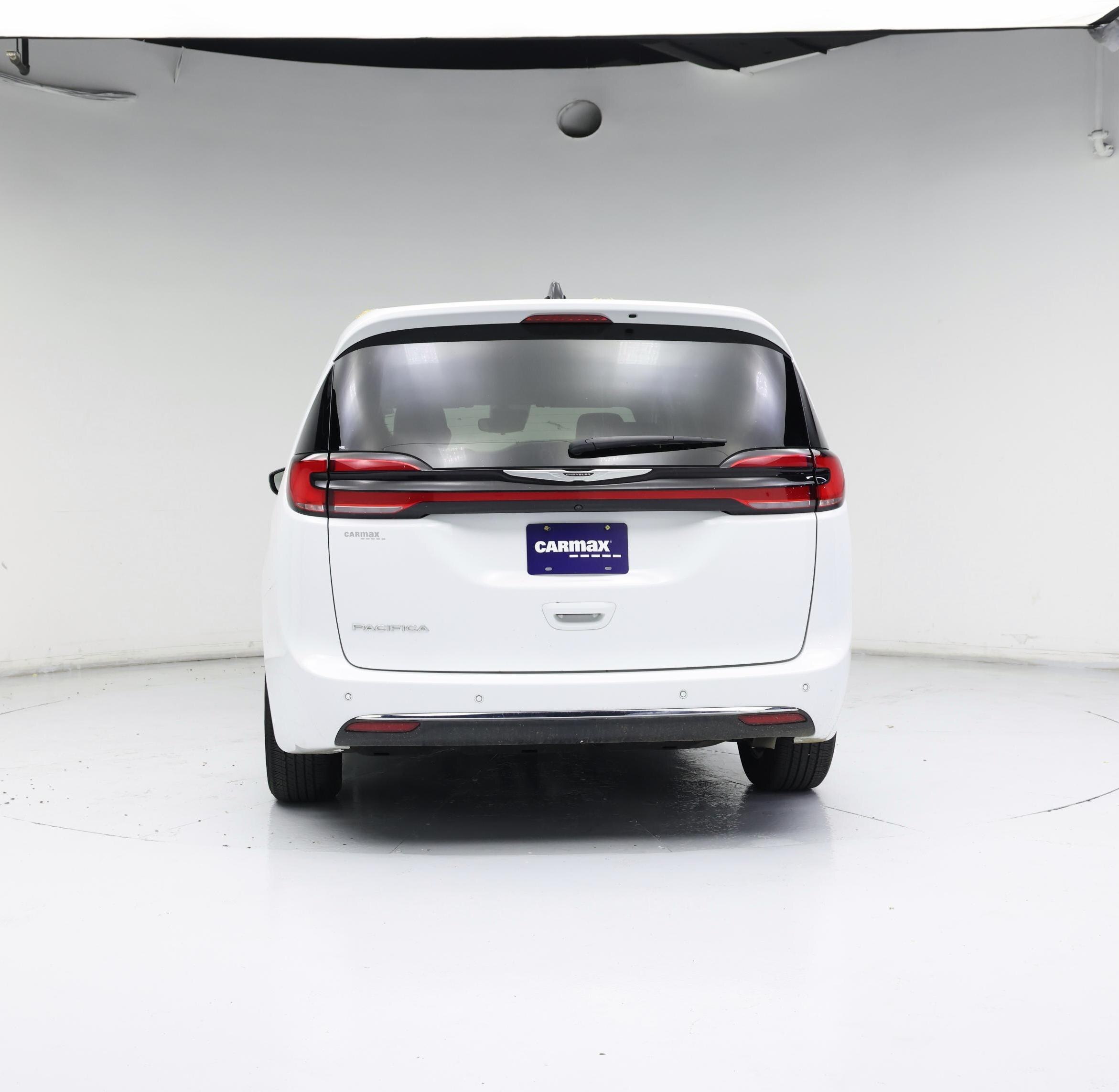 Thumbnail: 2024 Chrysler Pacifica - 6