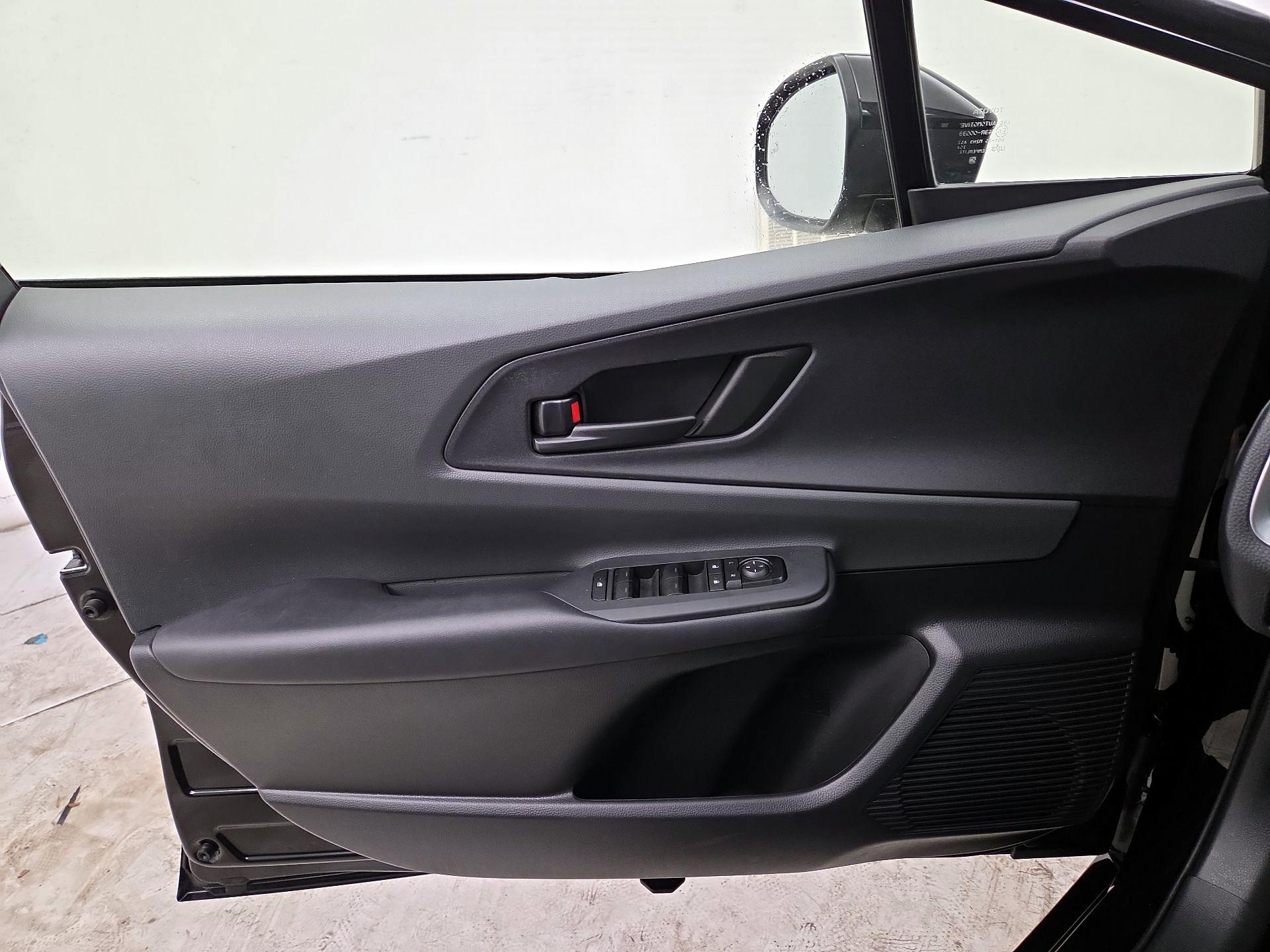 Thumbnail: 2024 Toyota Prius - 12