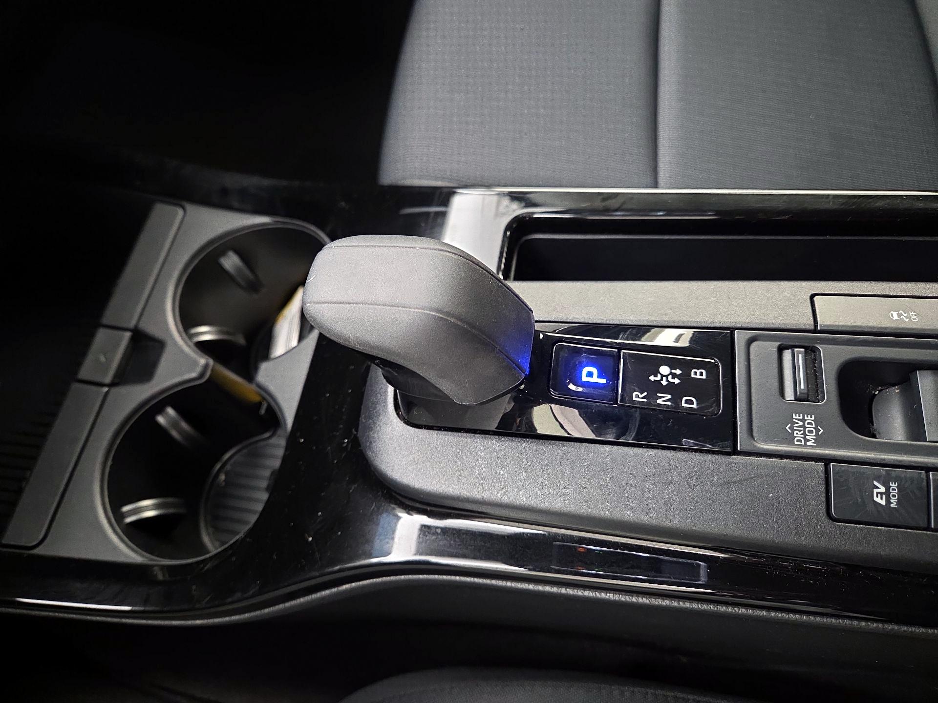 Thumbnail: 2024 Toyota Prius - 17