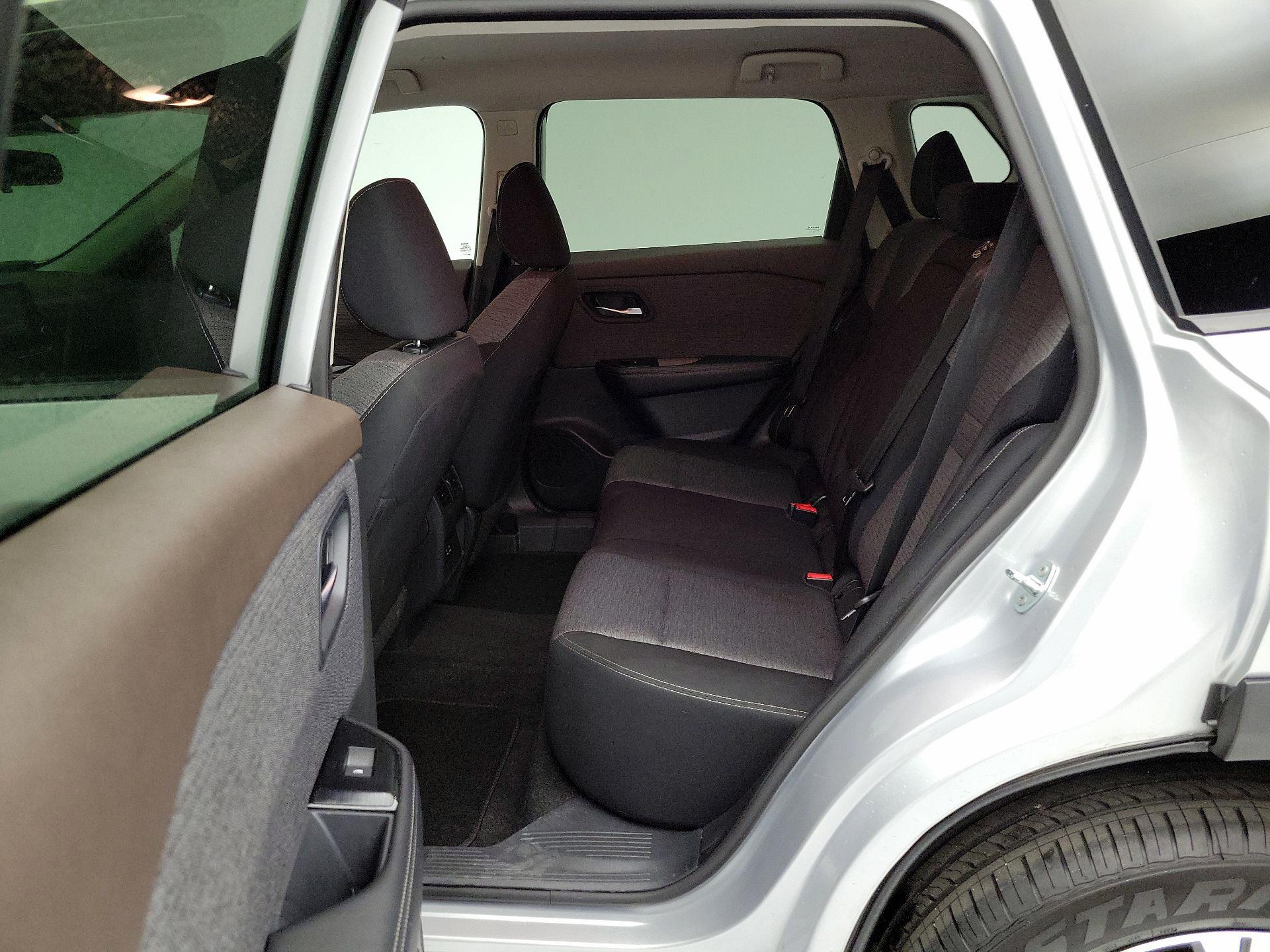 Thumbnail: 2023 Nissan Rogue - 19