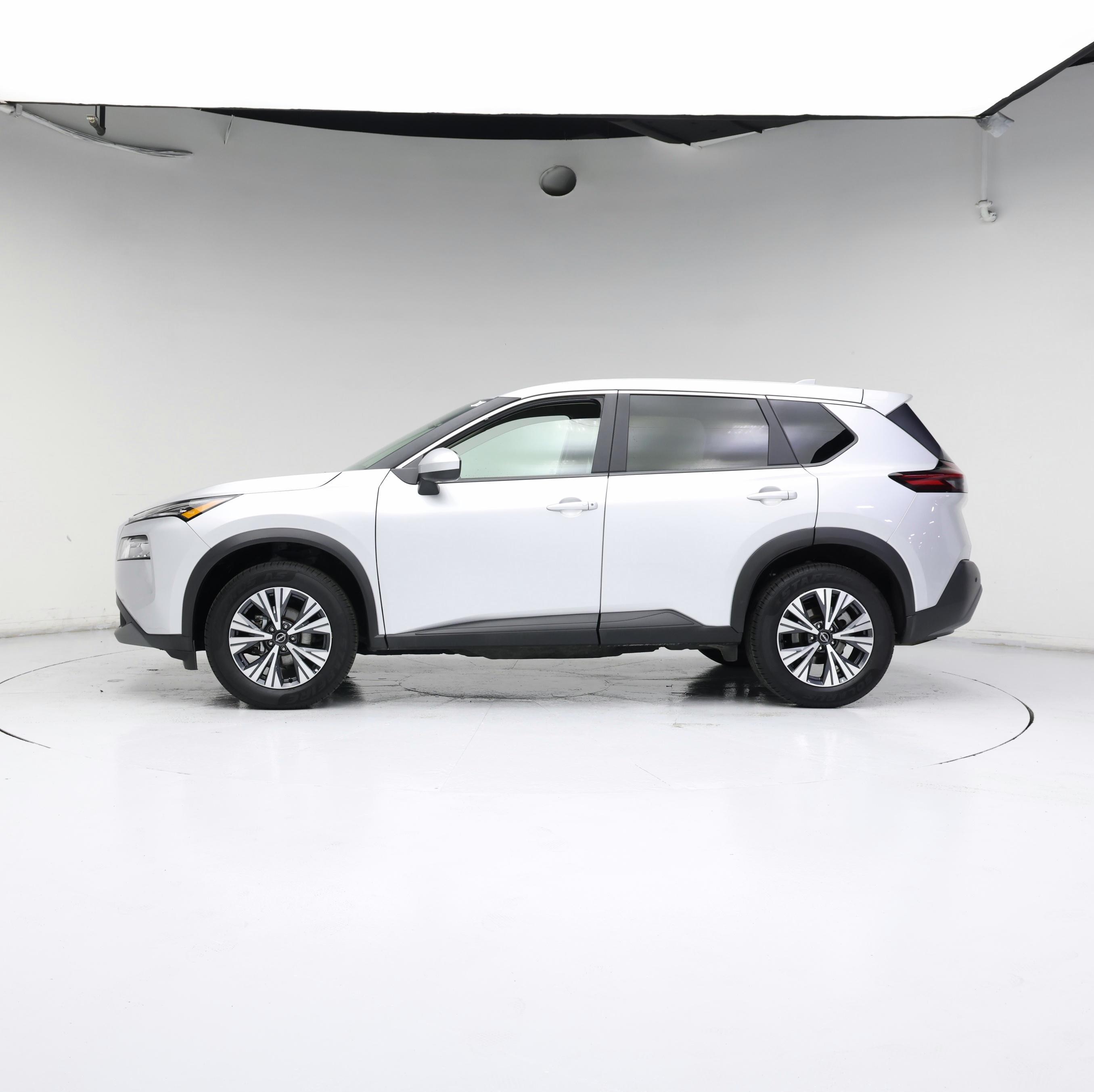 Thumbnail: 2023 Nissan Rogue - 3