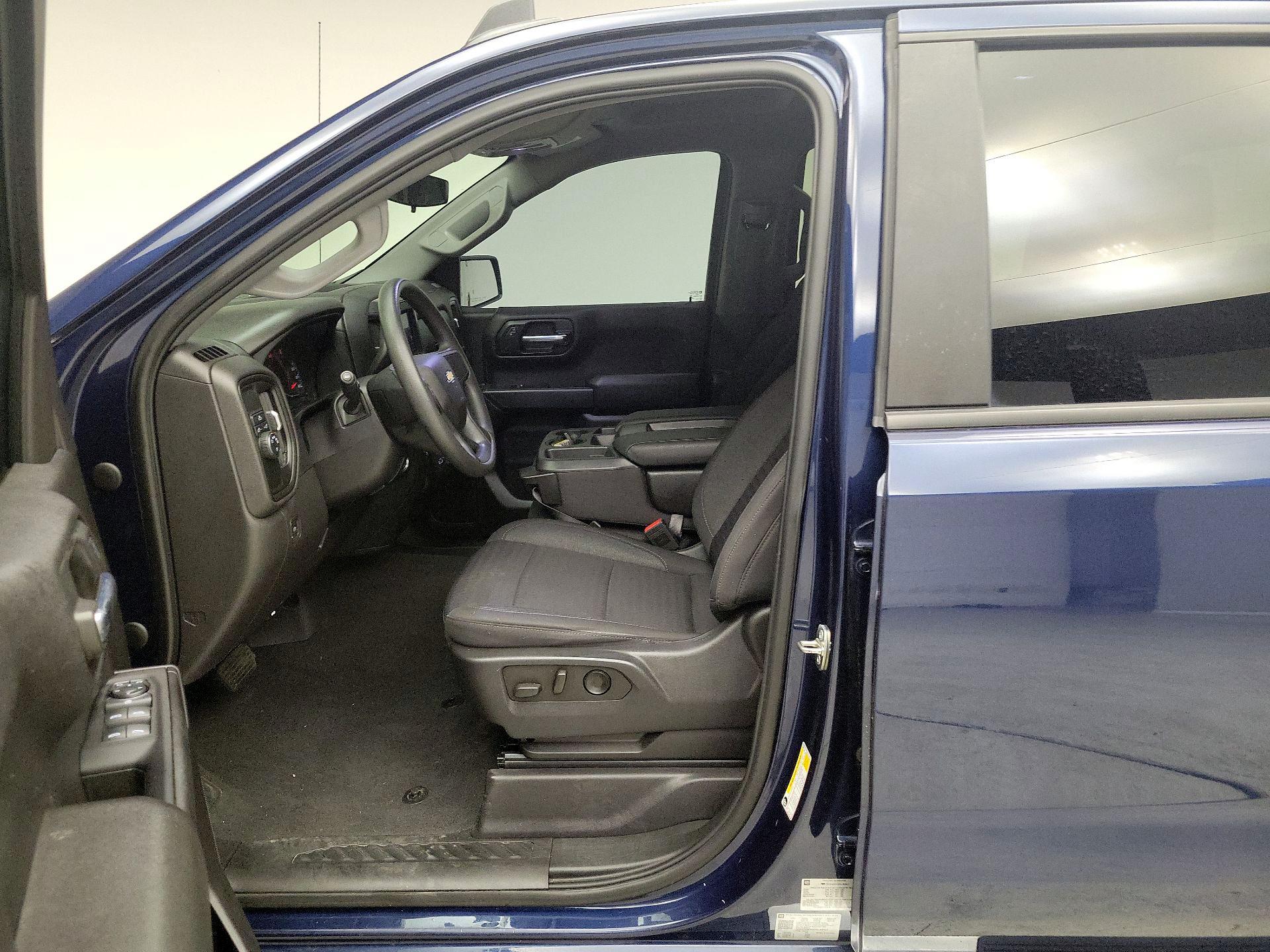 Thumbnail: 2023 Chevrolet Silverado 1500 - 11