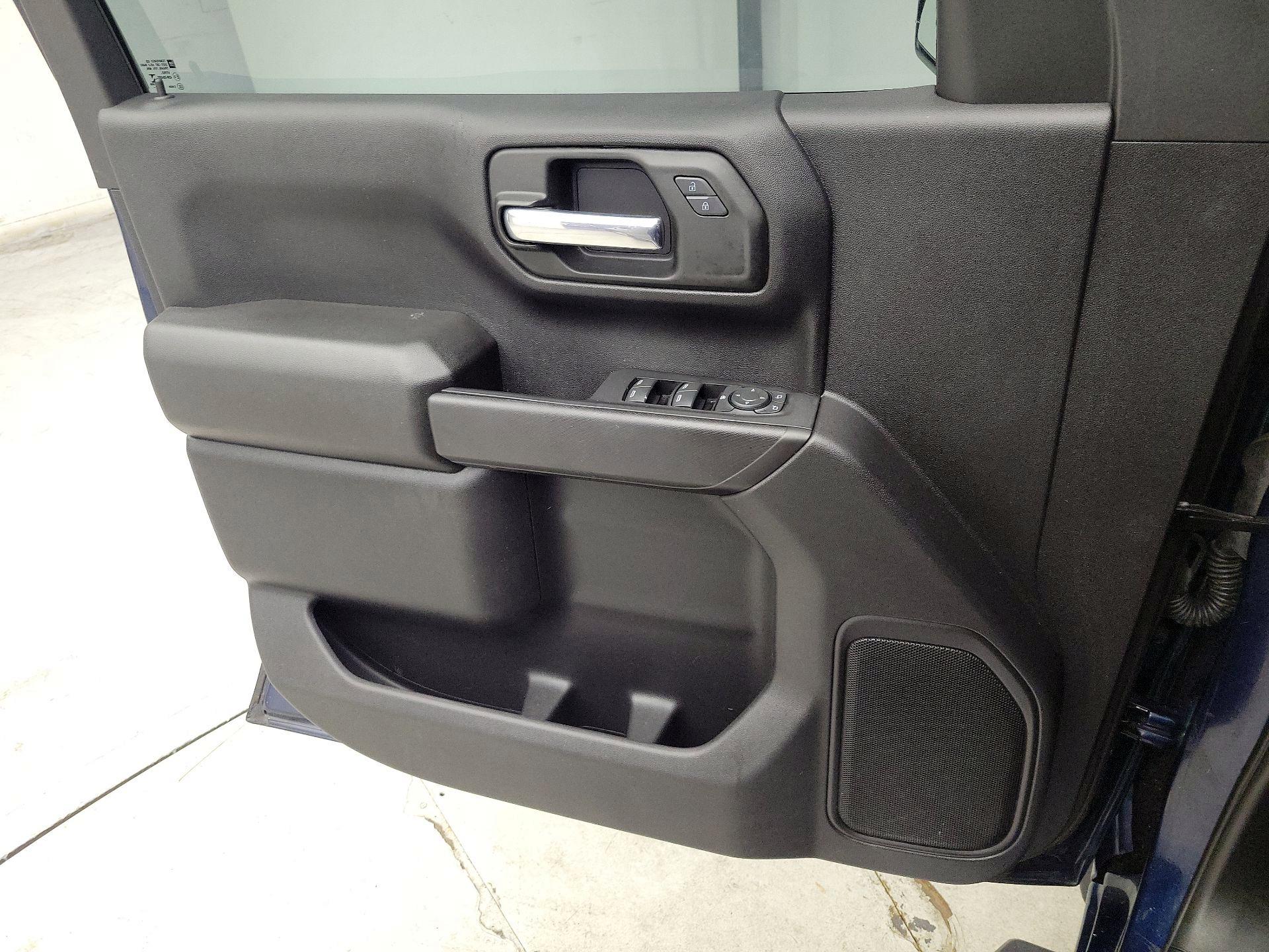 Thumbnail: 2023 Chevrolet Silverado 1500 - 12