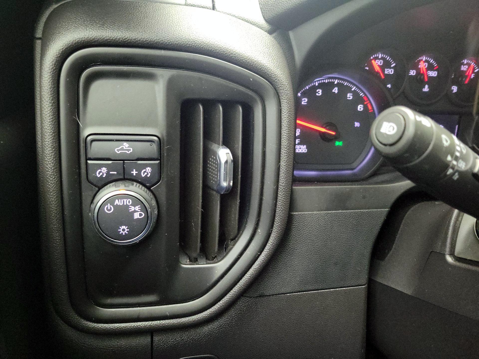 Thumbnail: 2023 Chevrolet Silverado 1500 - 13