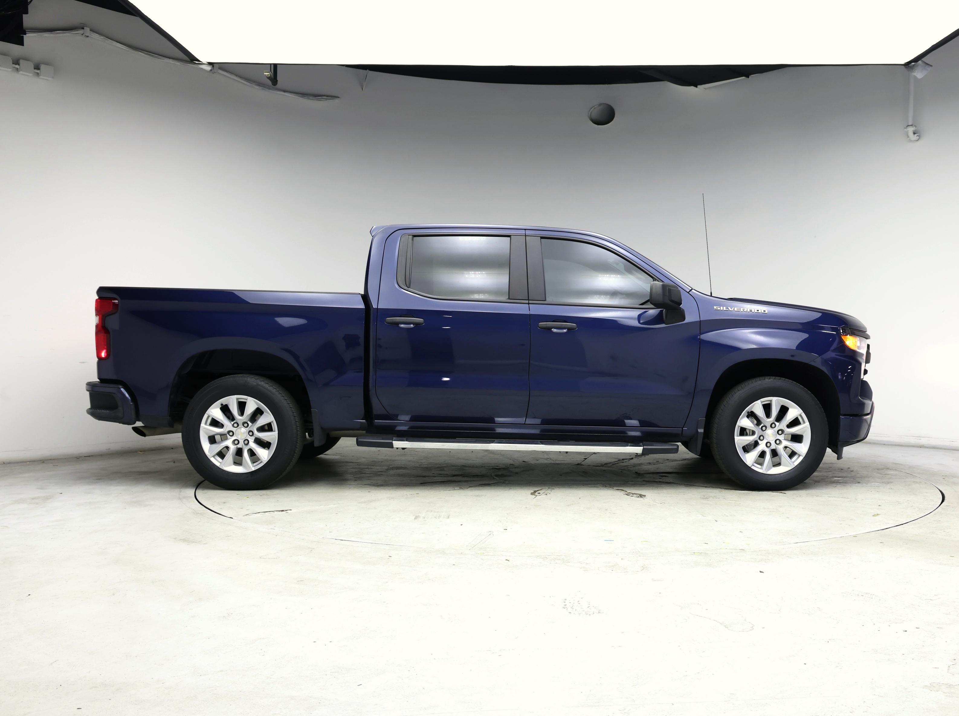 Thumbnail: 2023 Chevrolet Silverado 1500 - 7