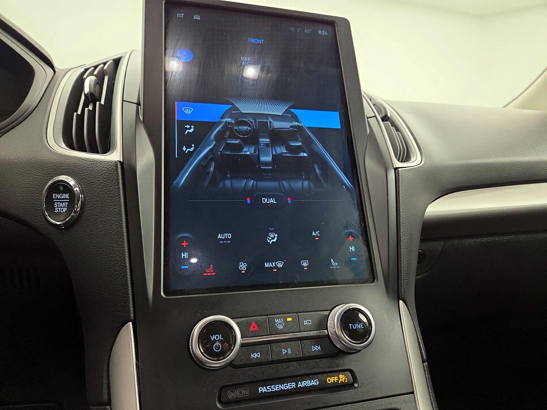 Thumbnail: 2024 Ford Edge - 16