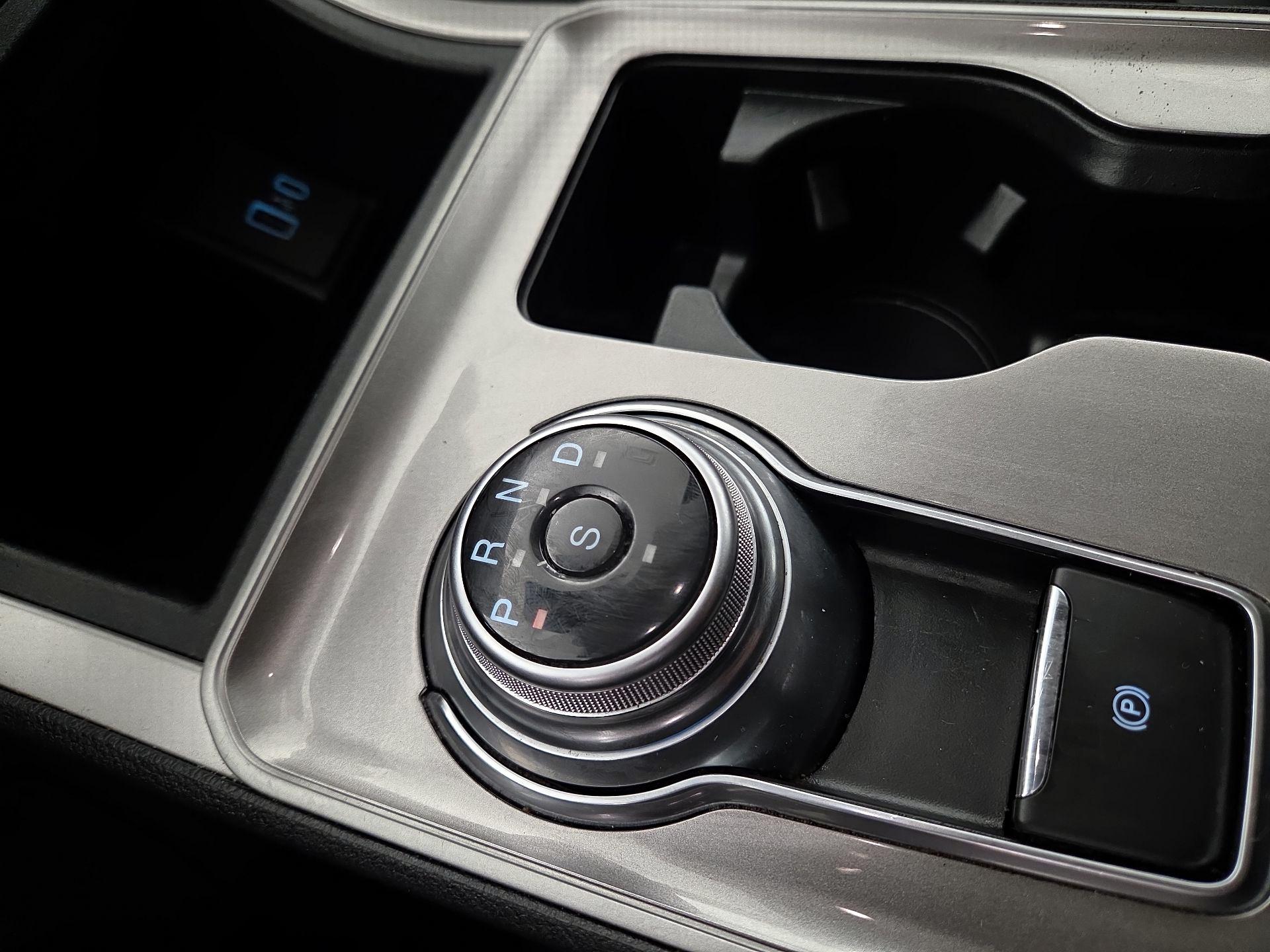 Thumbnail: 2024 Ford Edge - 17