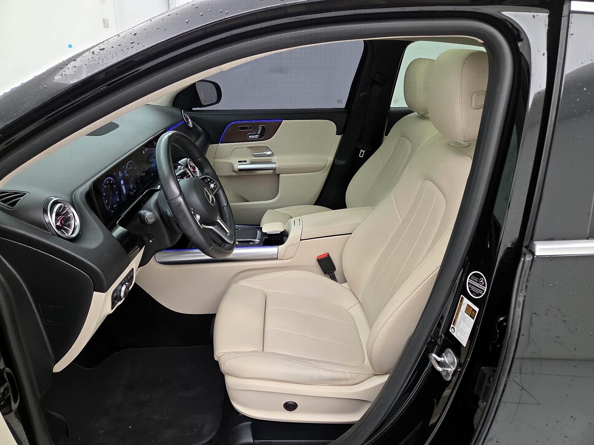 Thumbnail: 2023 Mercedes-Benz GLA - 11