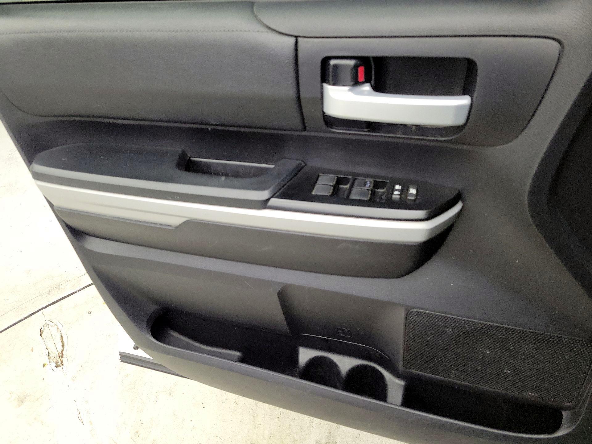 Thumbnail: 2020 Toyota Tundra - 12