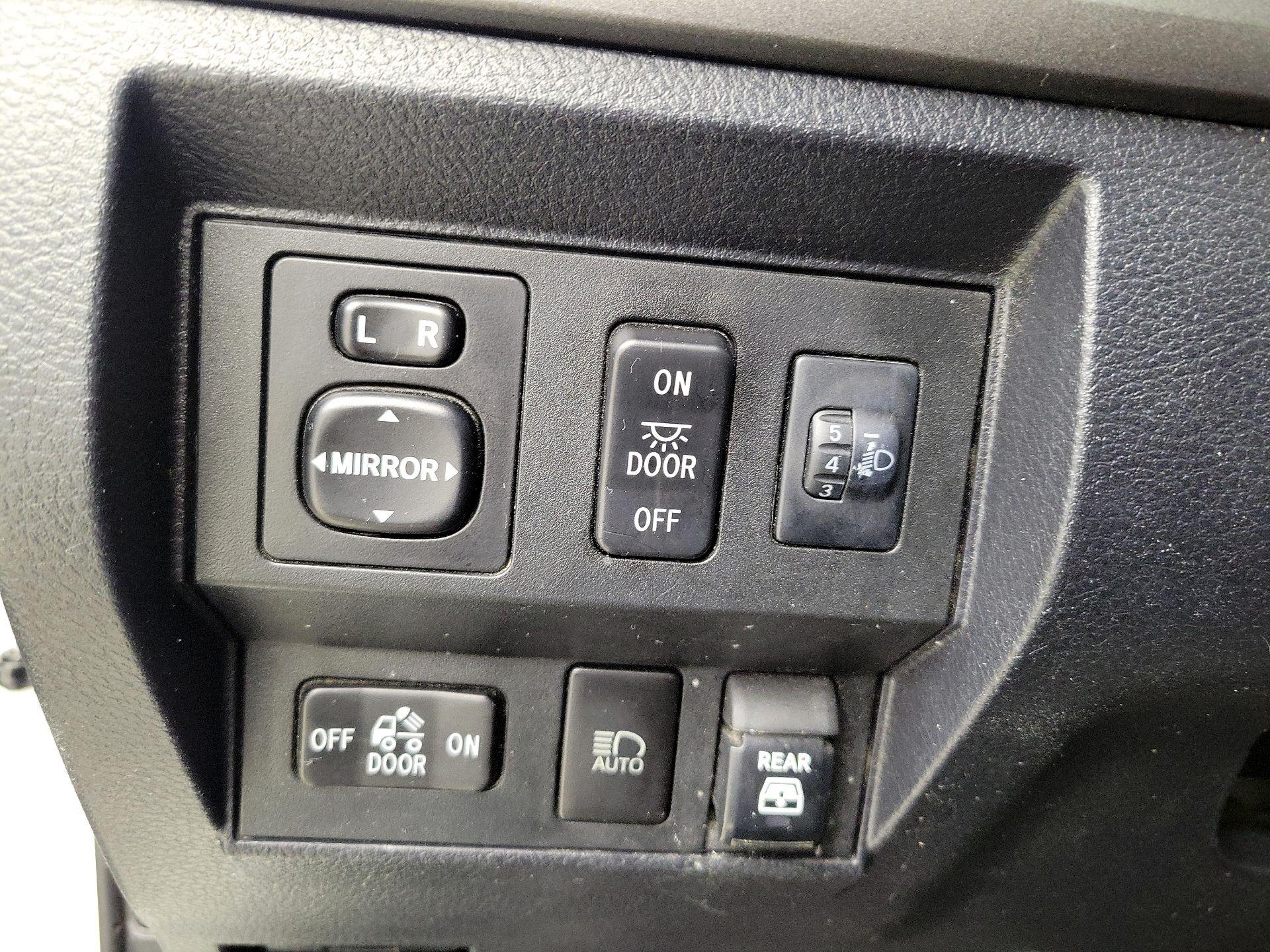 Thumbnail: 2020 Toyota Tundra - 13