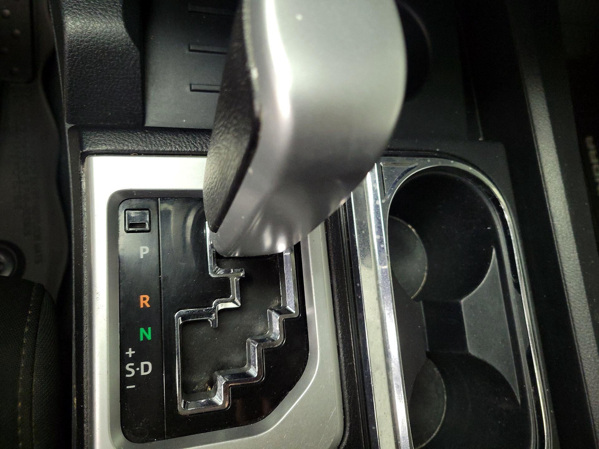 Thumbnail: 2020 Toyota Tundra - 17