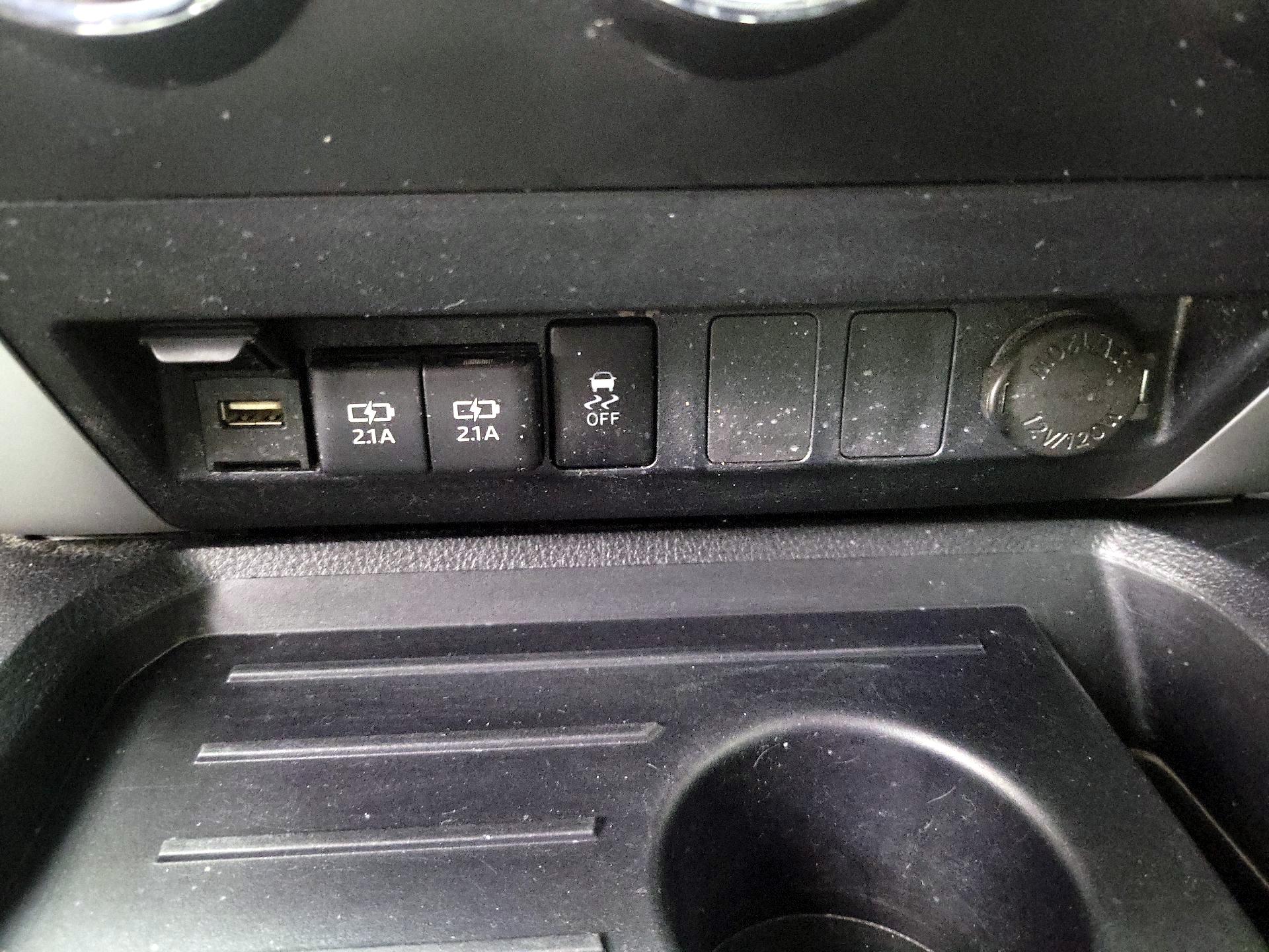 Thumbnail: 2020 Toyota Tundra - 18