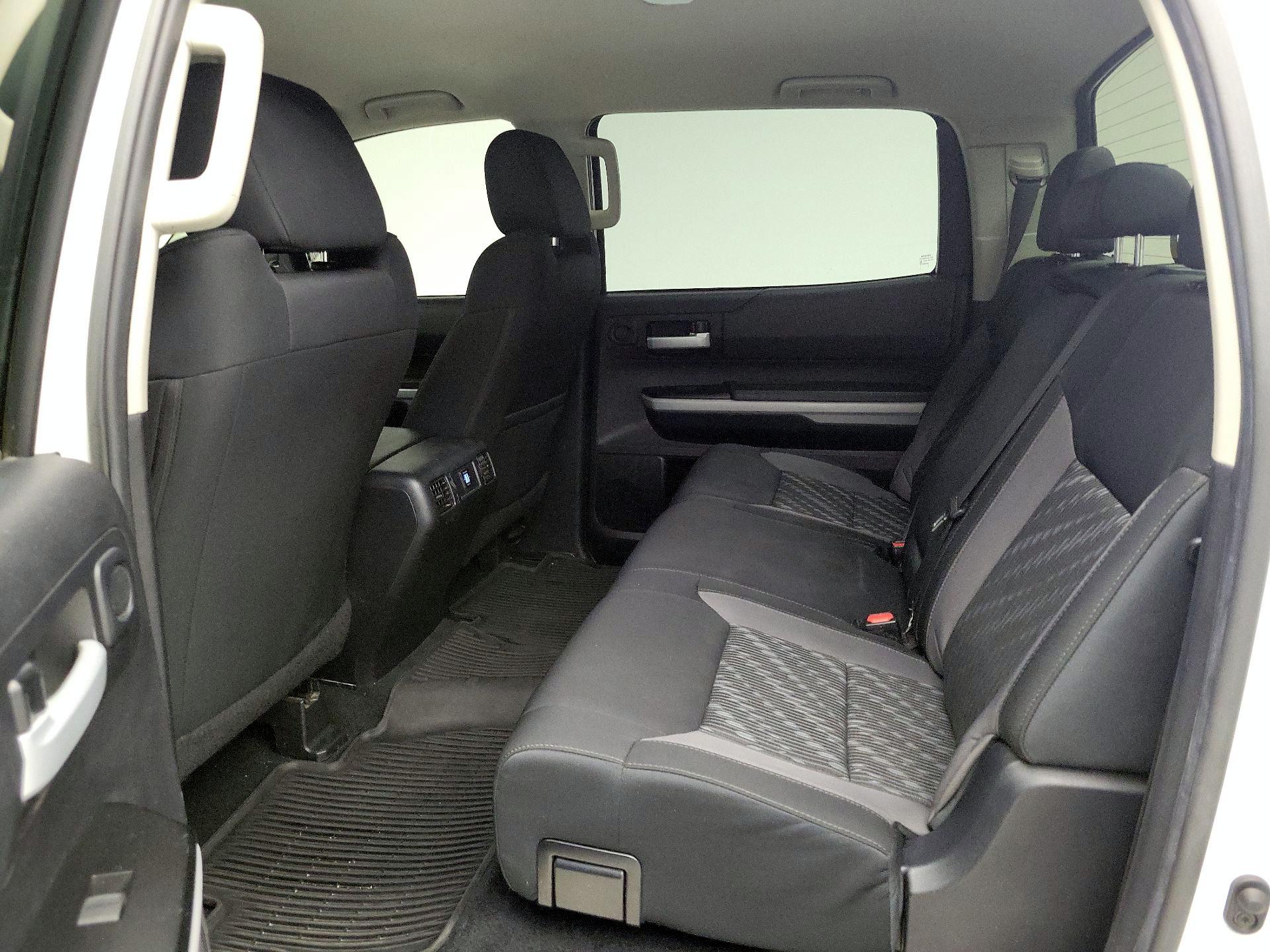 Thumbnail: 2020 Toyota Tundra - 19