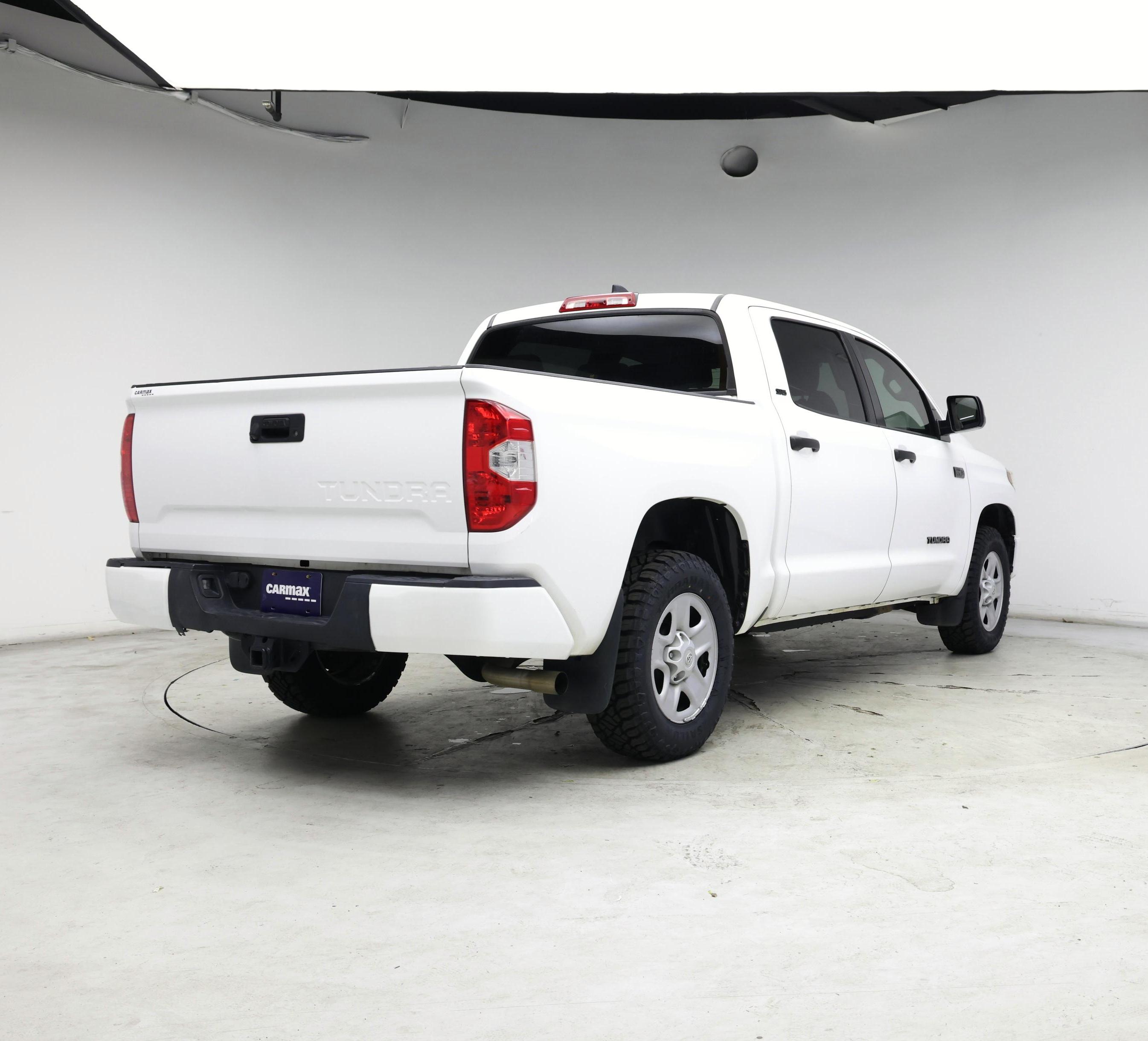 Thumbnail: 2020 Toyota Tundra - 8