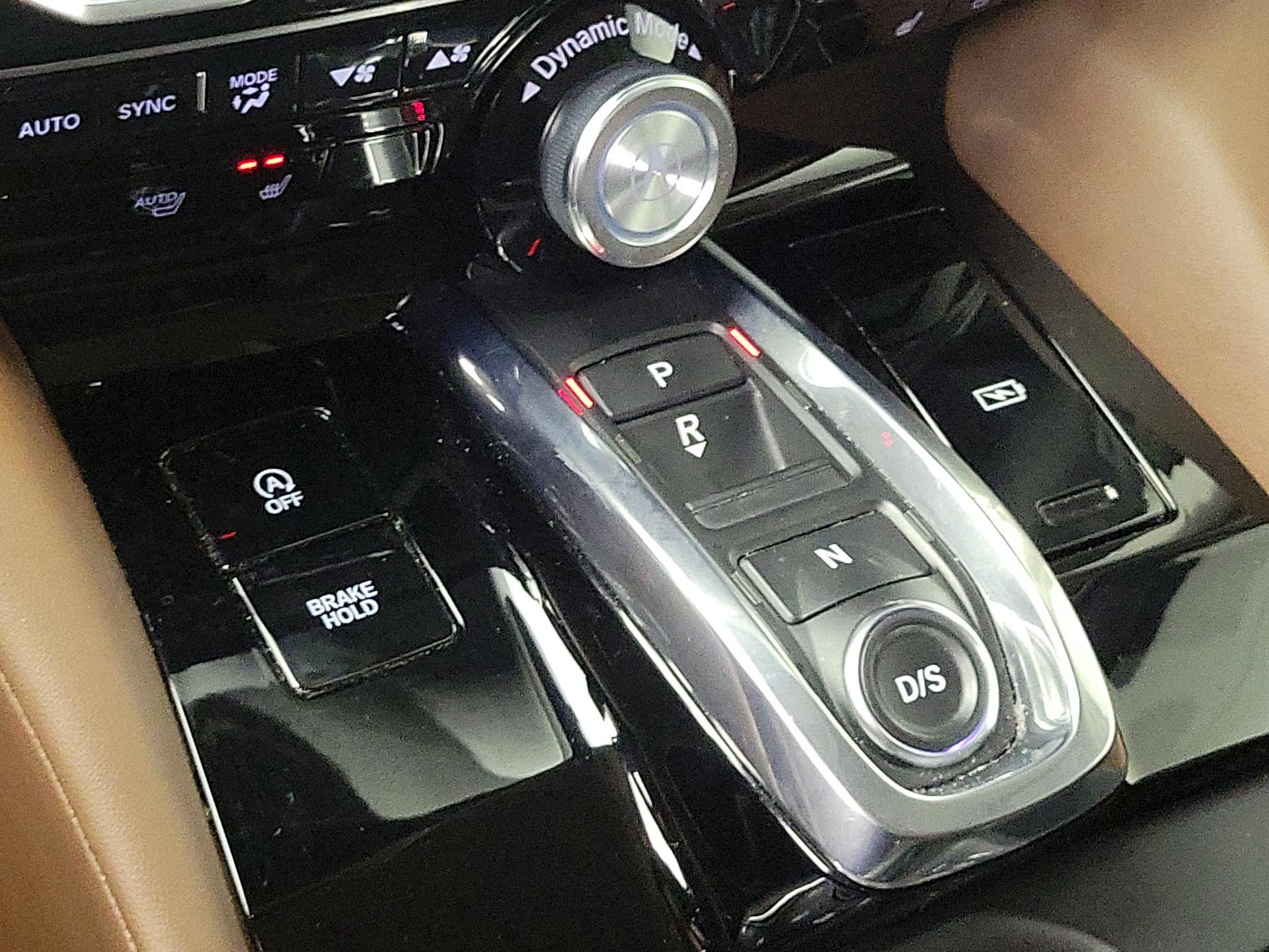 Thumbnail: 2022 Acura MDX - 17