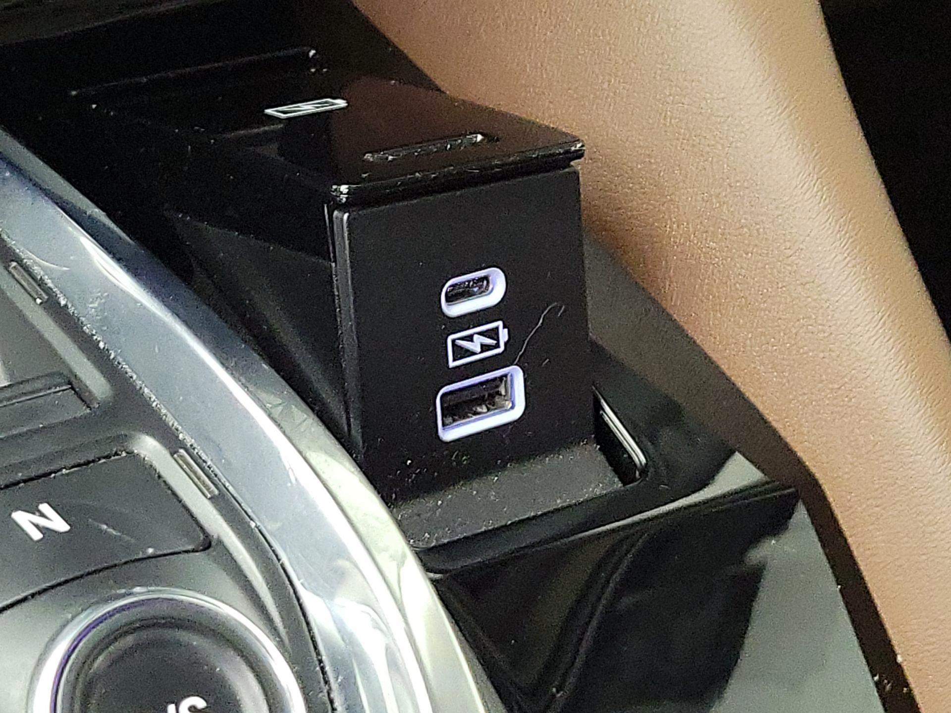 Thumbnail: 2022 Acura MDX - 18