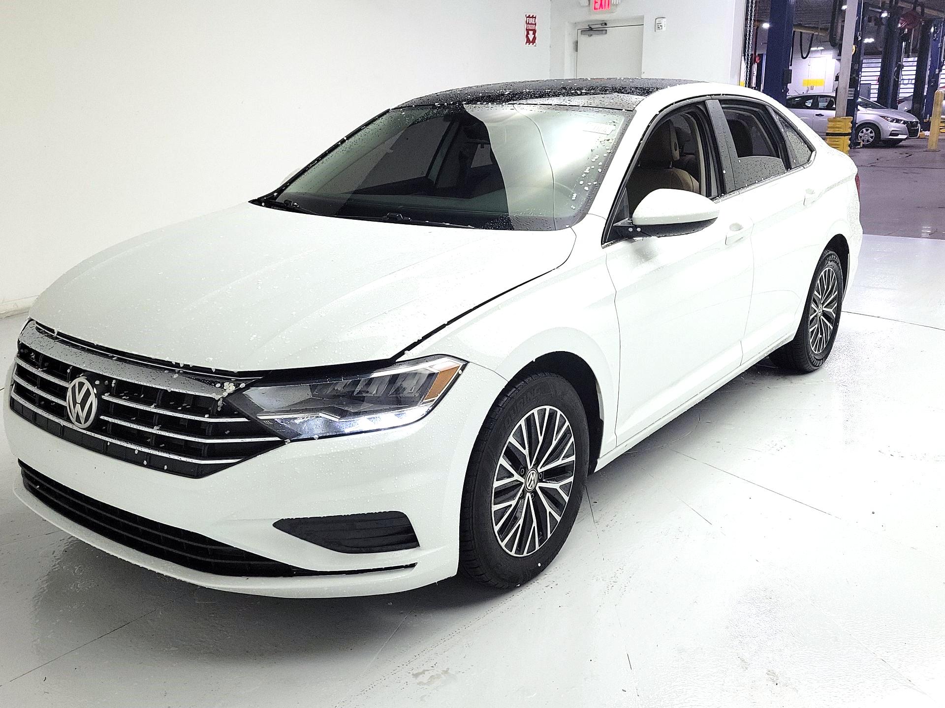 Thumbnail: 2019 Volkswagen Jetta - 3