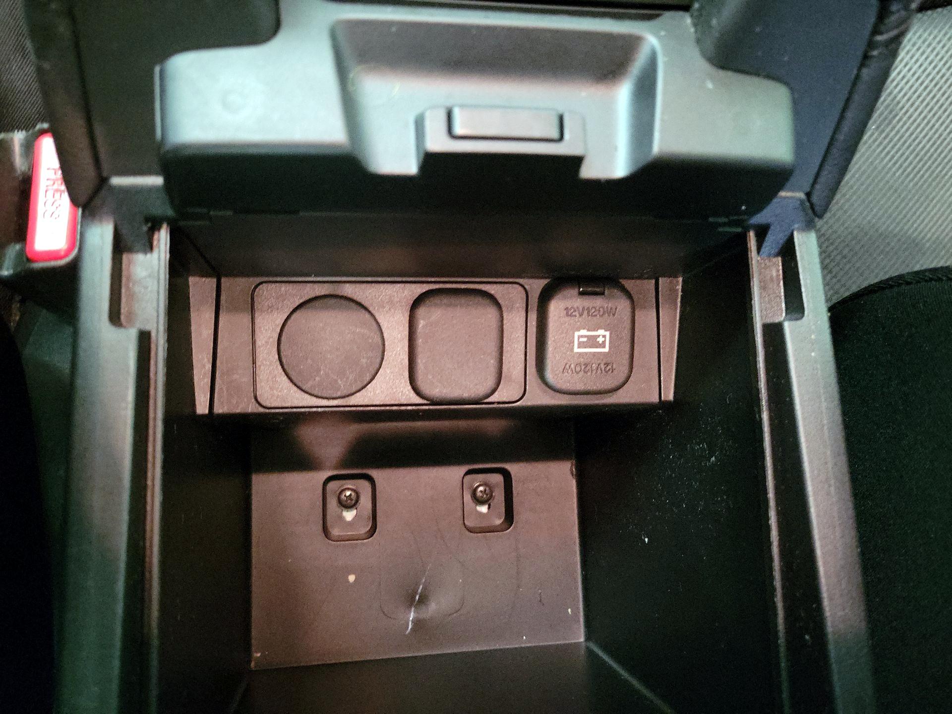 Thumbnail: 2017 Mazda Mazda3 - 18