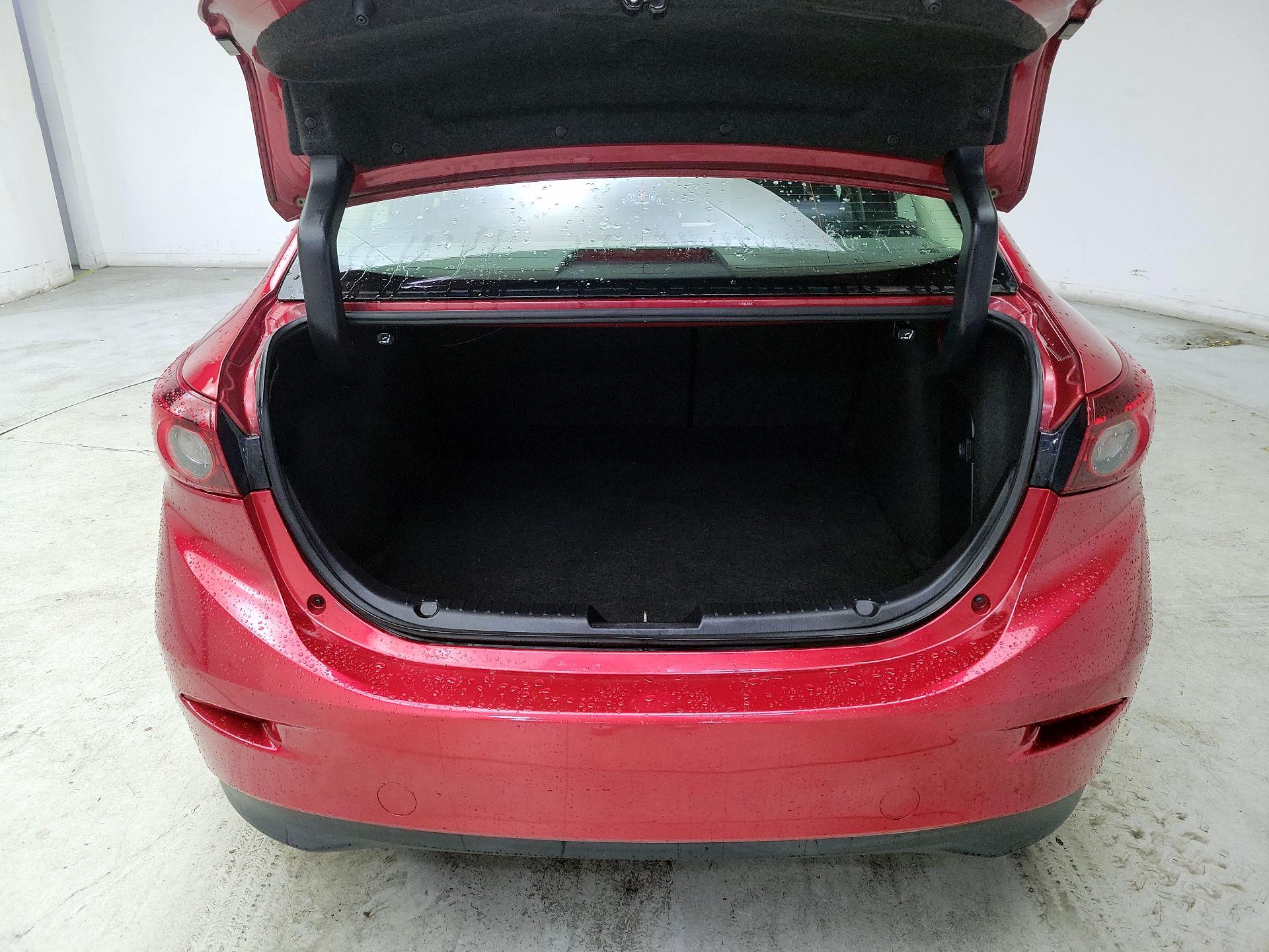 Thumbnail: 2017 Mazda Mazda3 - 20