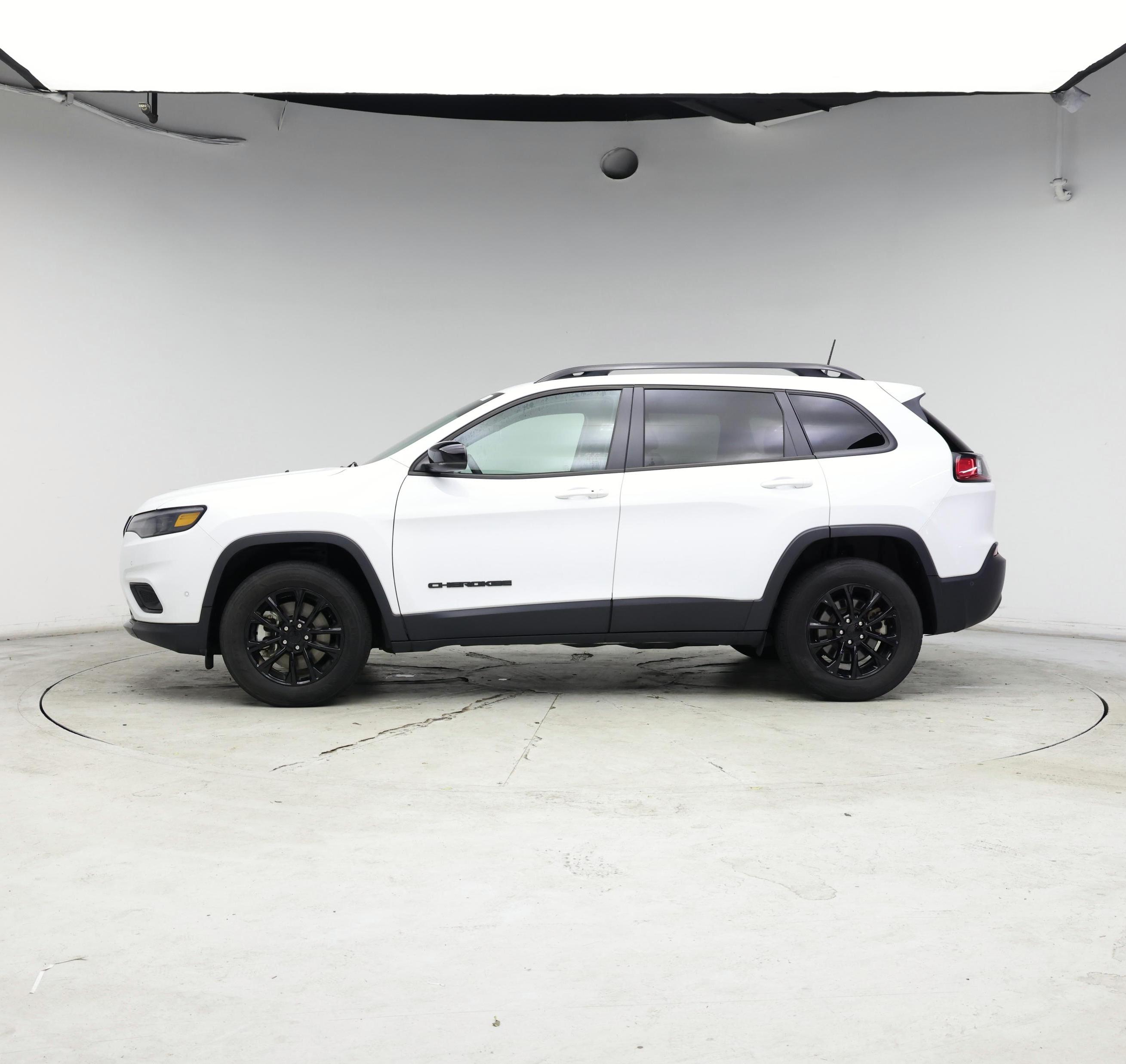 Thumbnail: 2023 Jeep Cherokee - 3