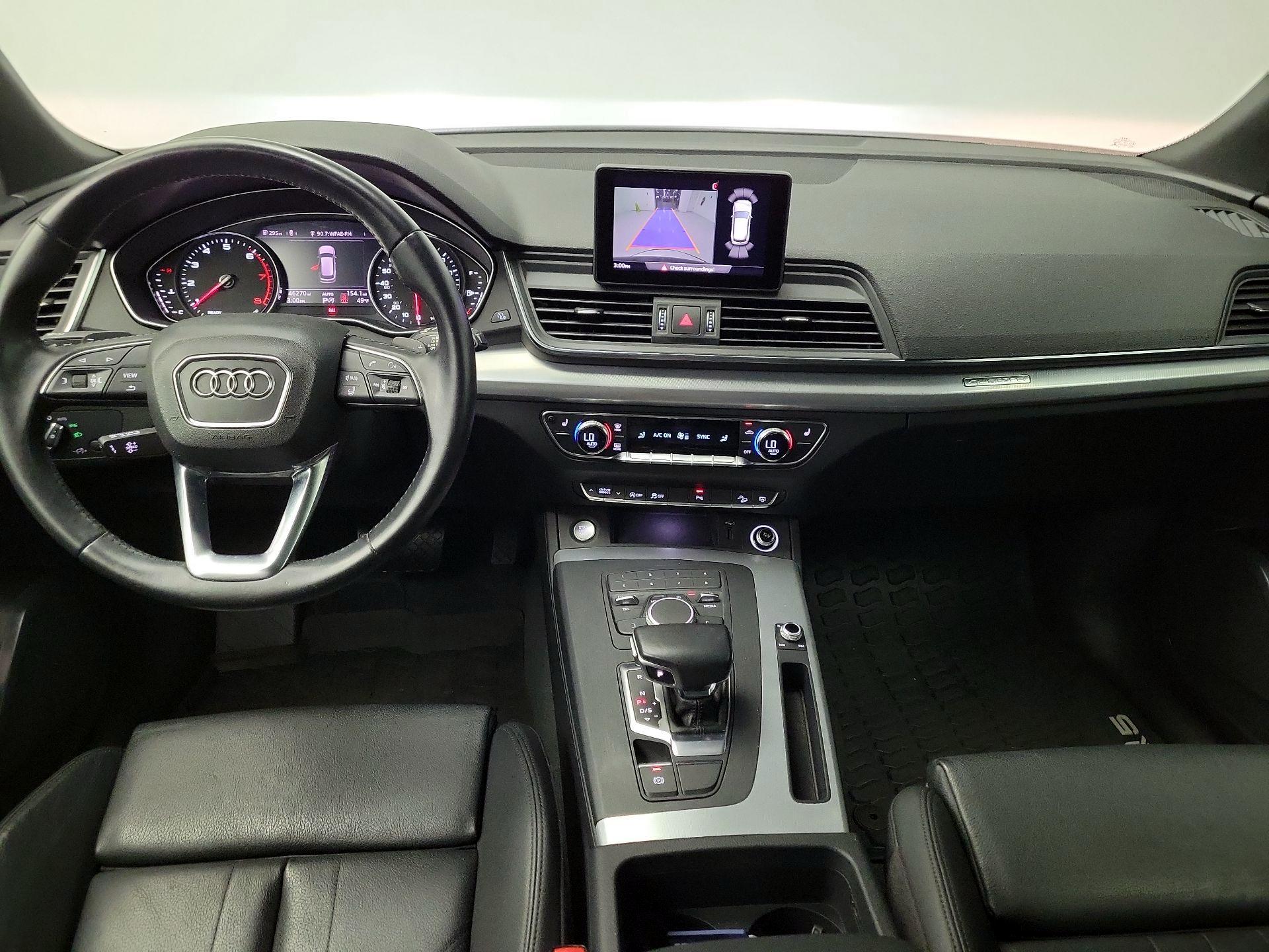 Thumbnail: 2020 Audi Q5 - 9