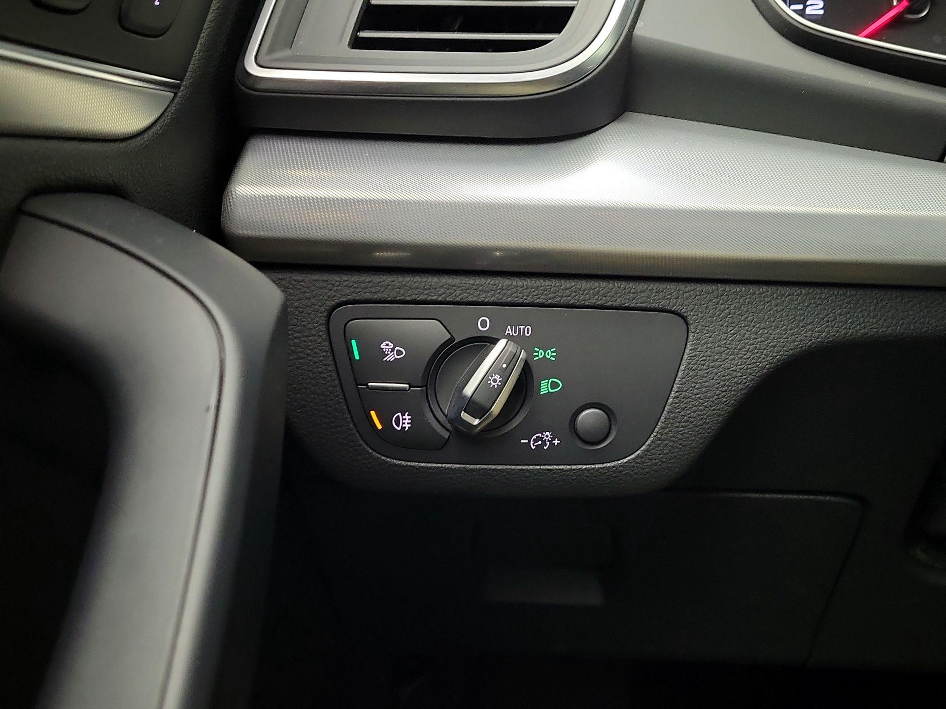 Thumbnail: 2020 Audi Q5 - 13