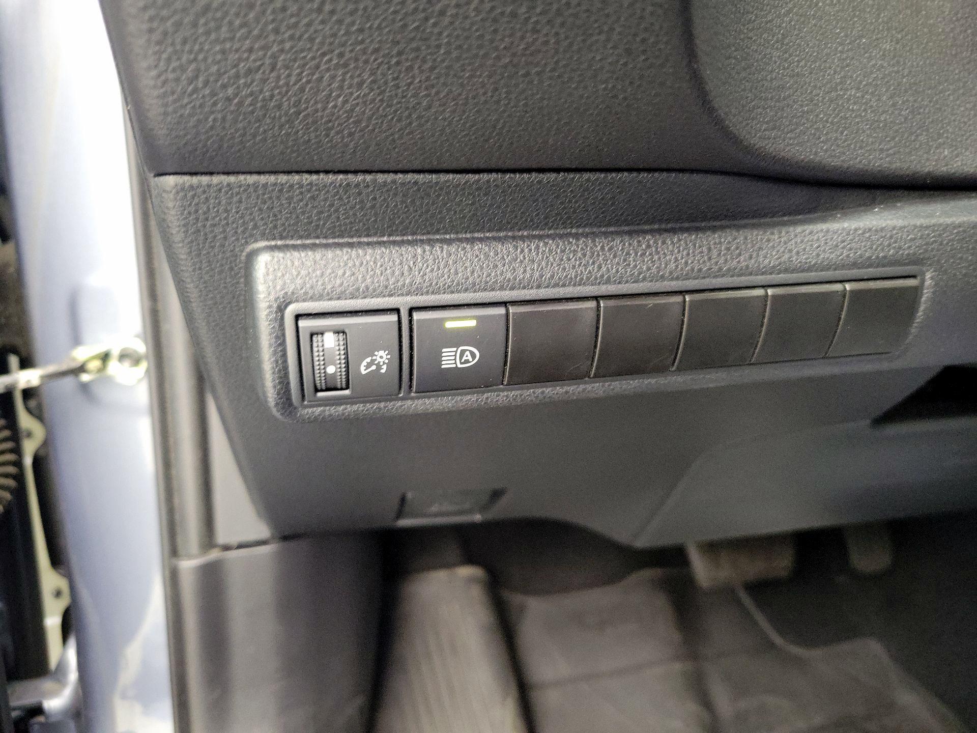 Thumbnail: 2024 Toyota Corolla - 13