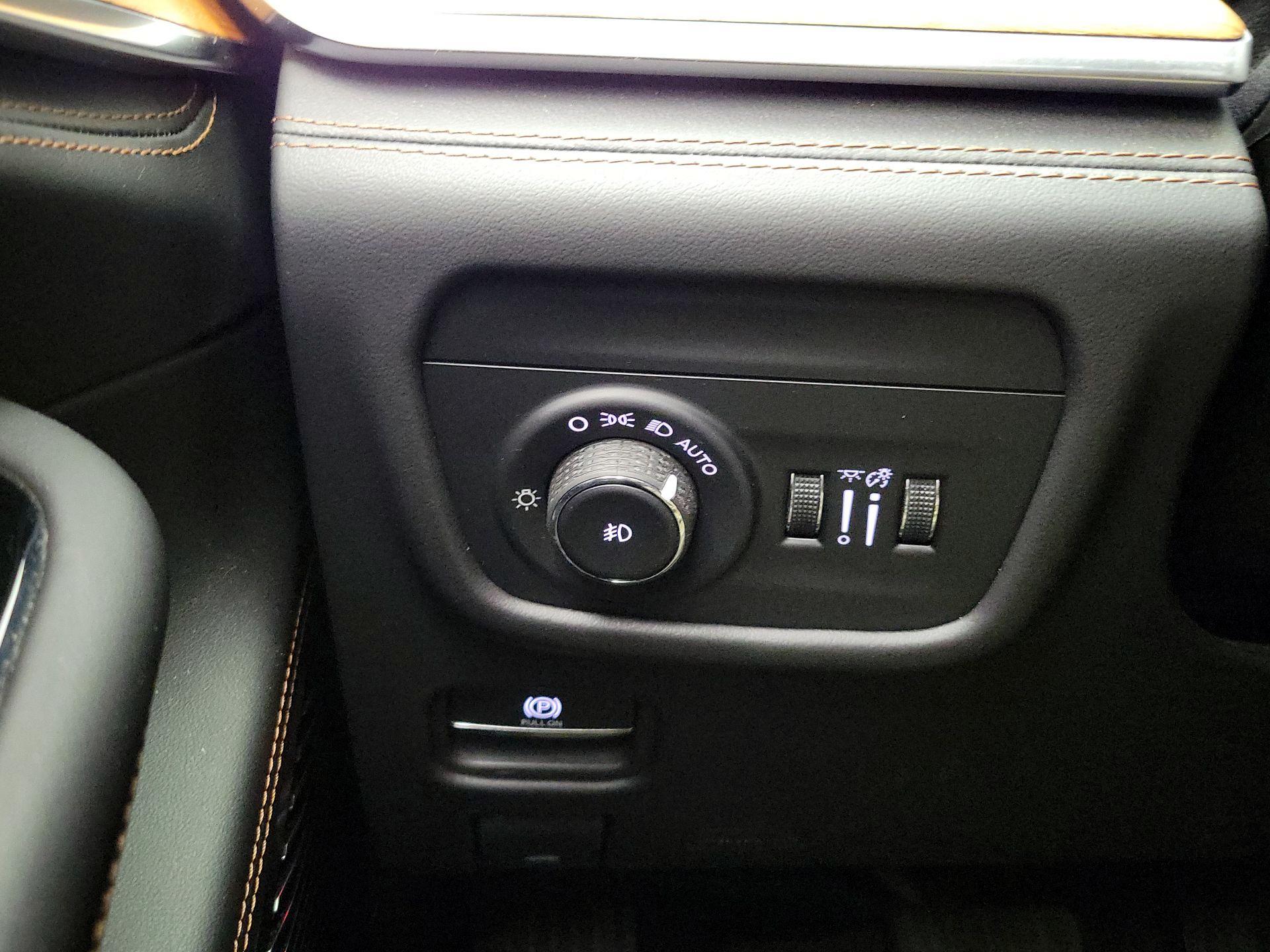 Thumbnail: 2023 Jeep Grand Cherokee - 13