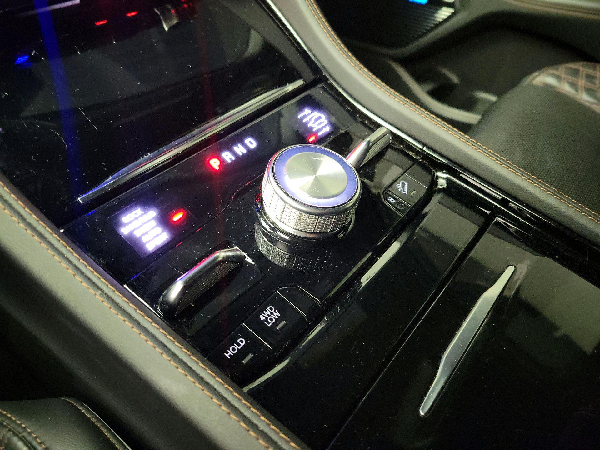 Thumbnail: 2023 Jeep Grand Cherokee - 17