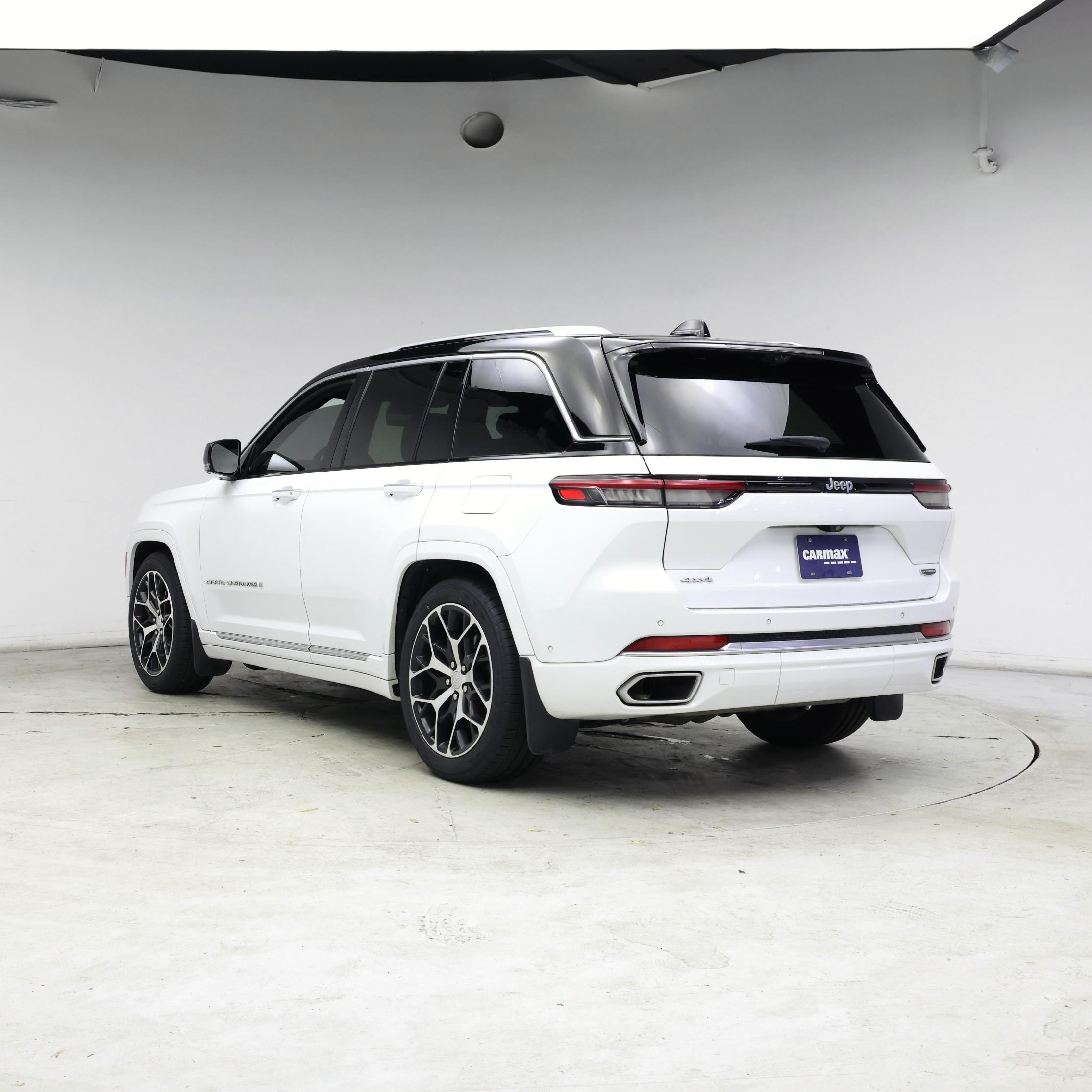 Thumbnail: 2023 Jeep Grand Cherokee - 2