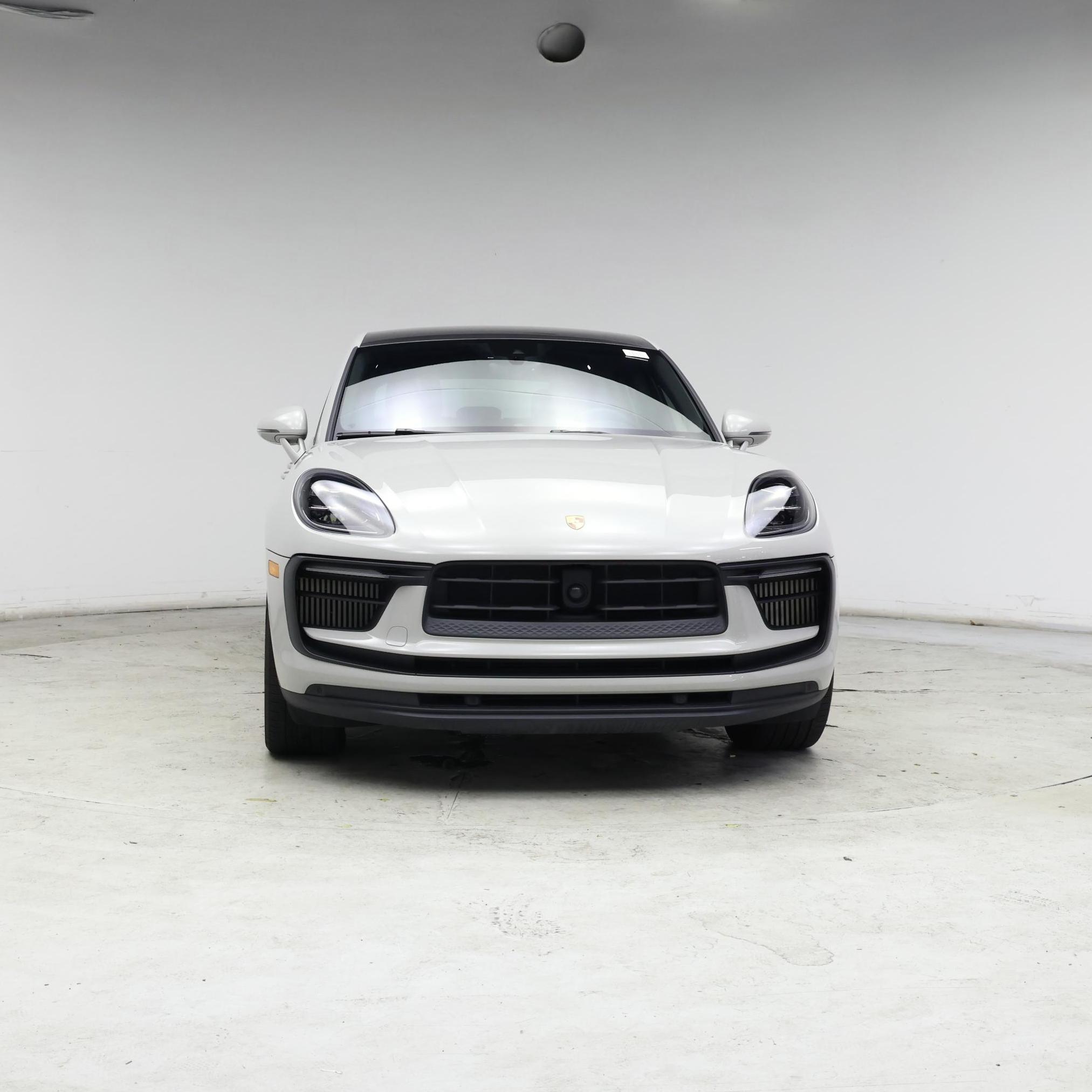 Thumbnail: 2023 Porsche Macan - 5