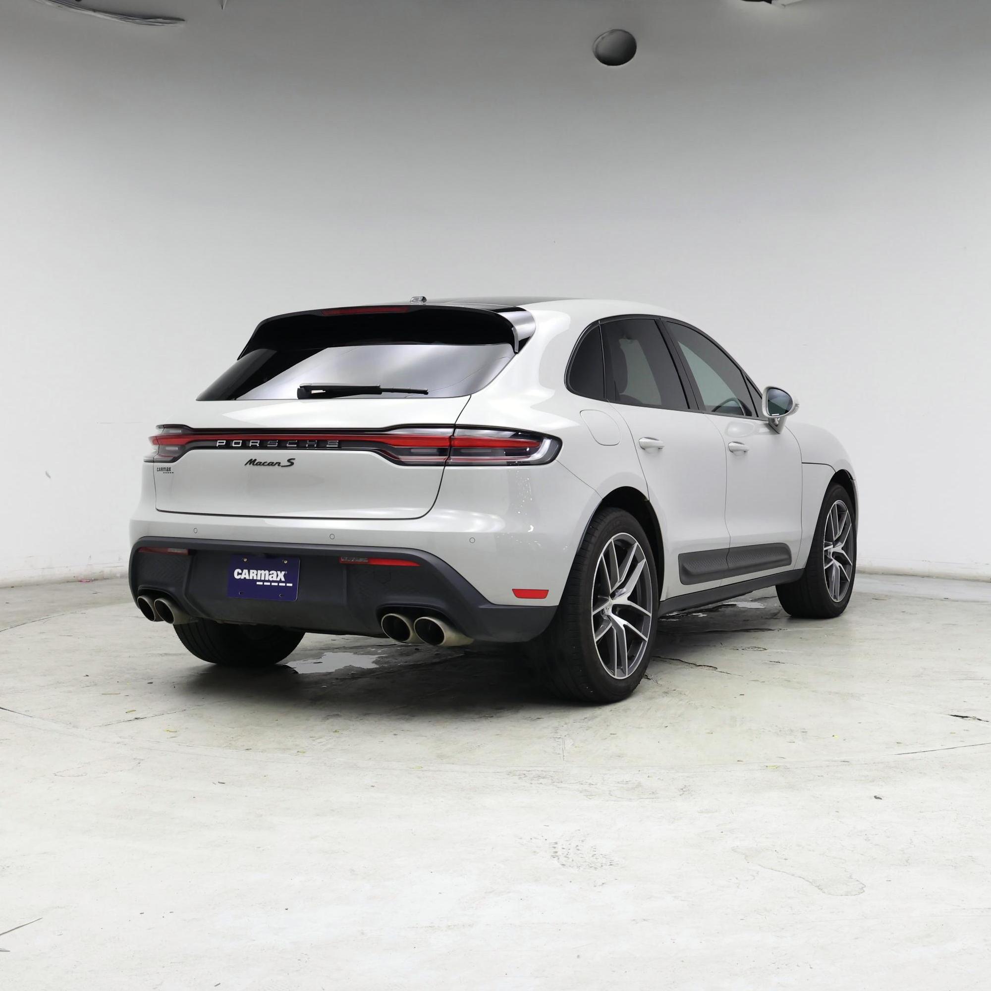 Thumbnail: 2023 Porsche Macan - 8