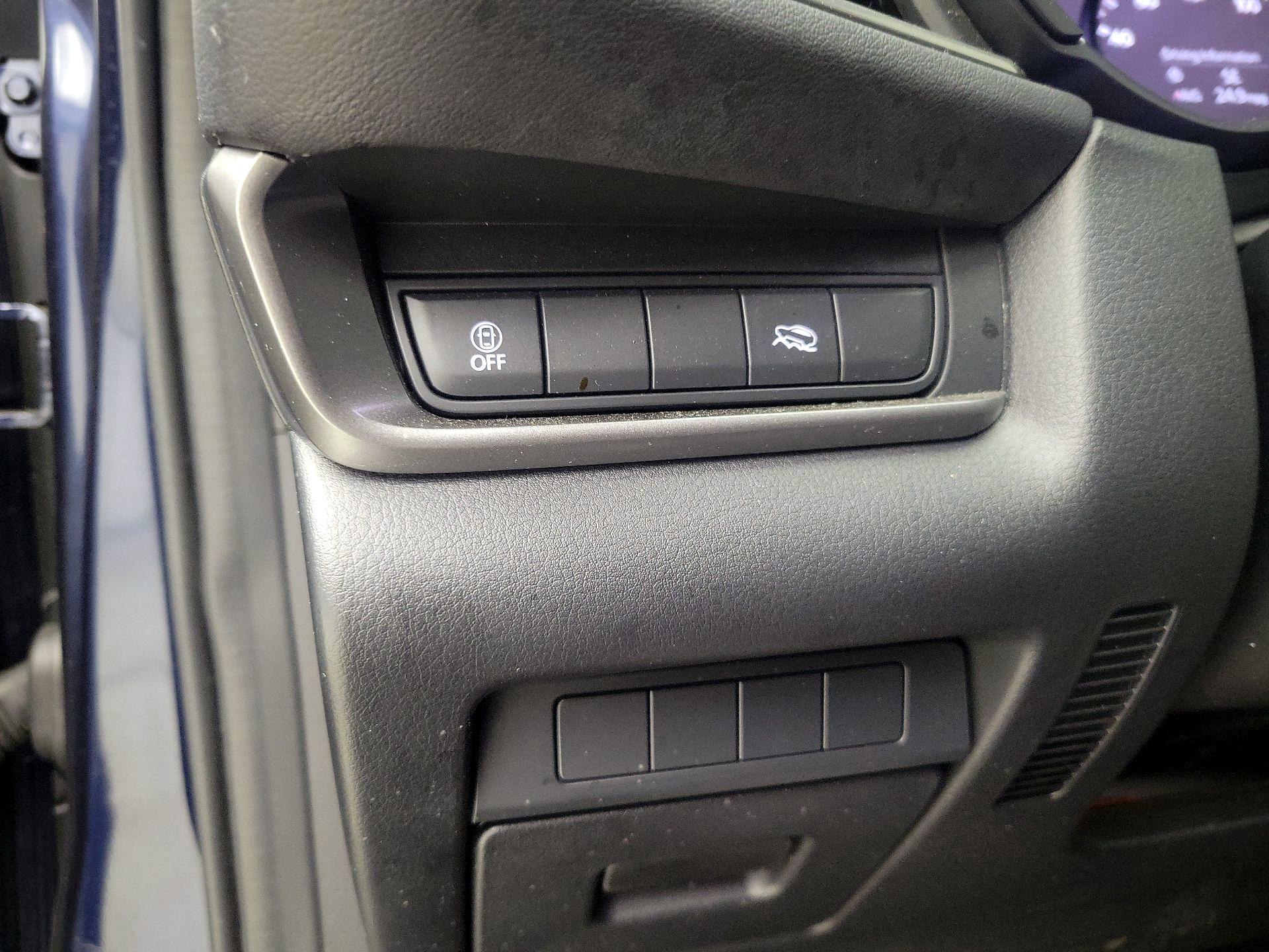 Thumbnail: 2023 Mazda CX-30 - 13