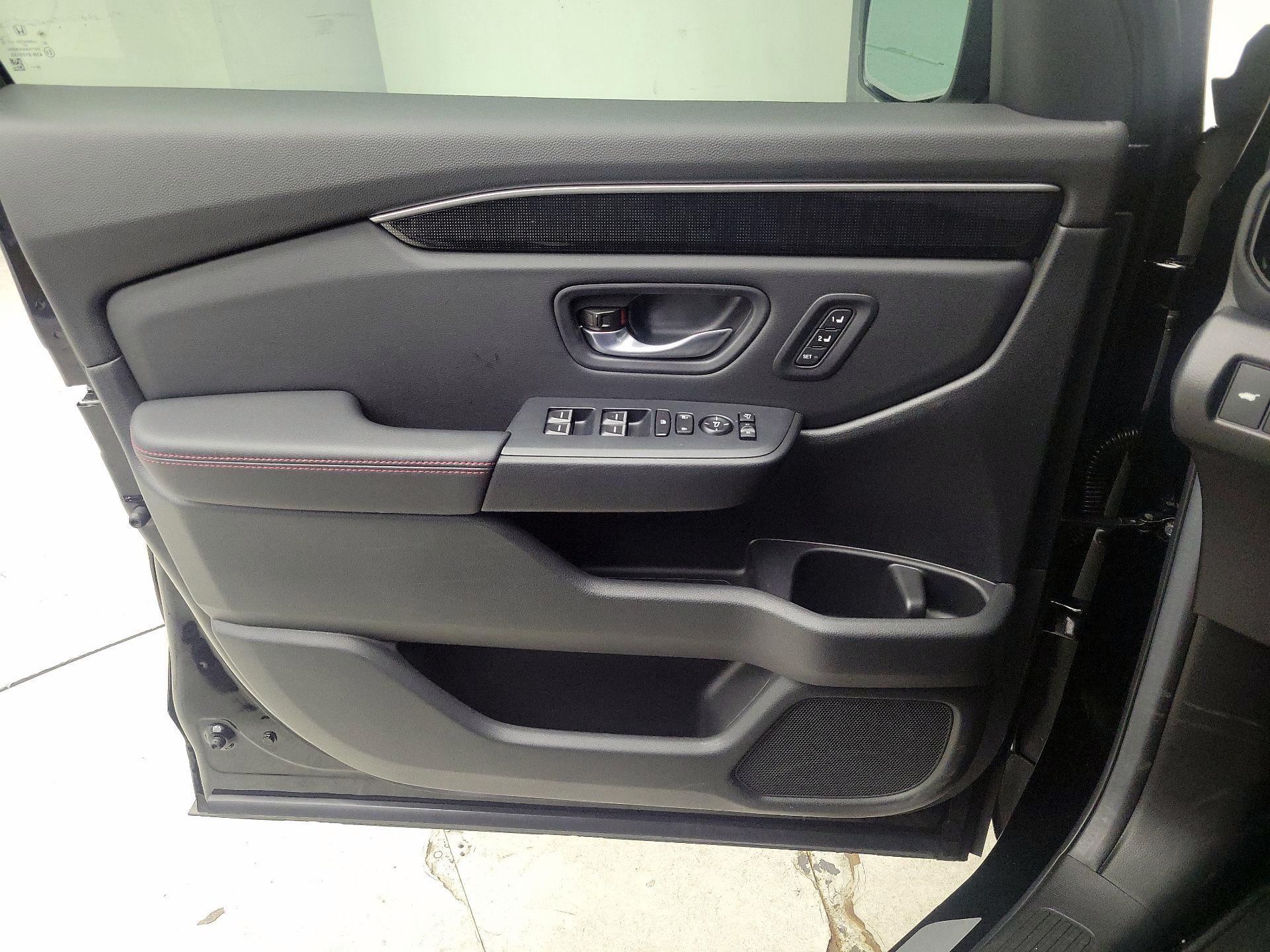 Thumbnail: 2025 Honda Pilot - 12