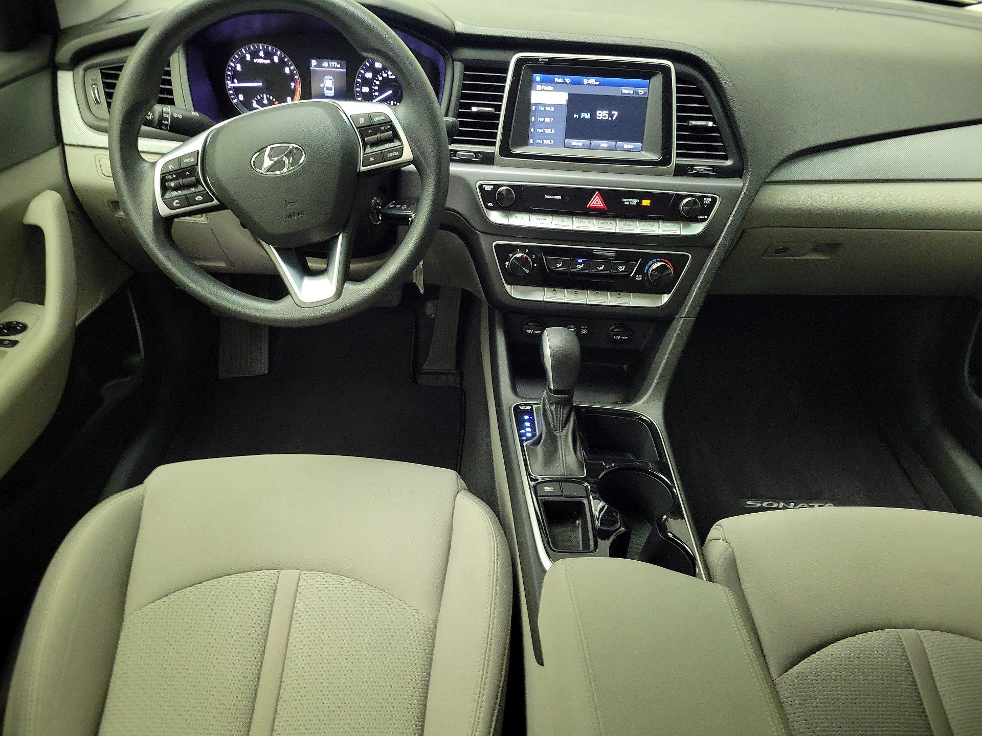 Thumbnail: 2019 Hyundai Sonata - 9