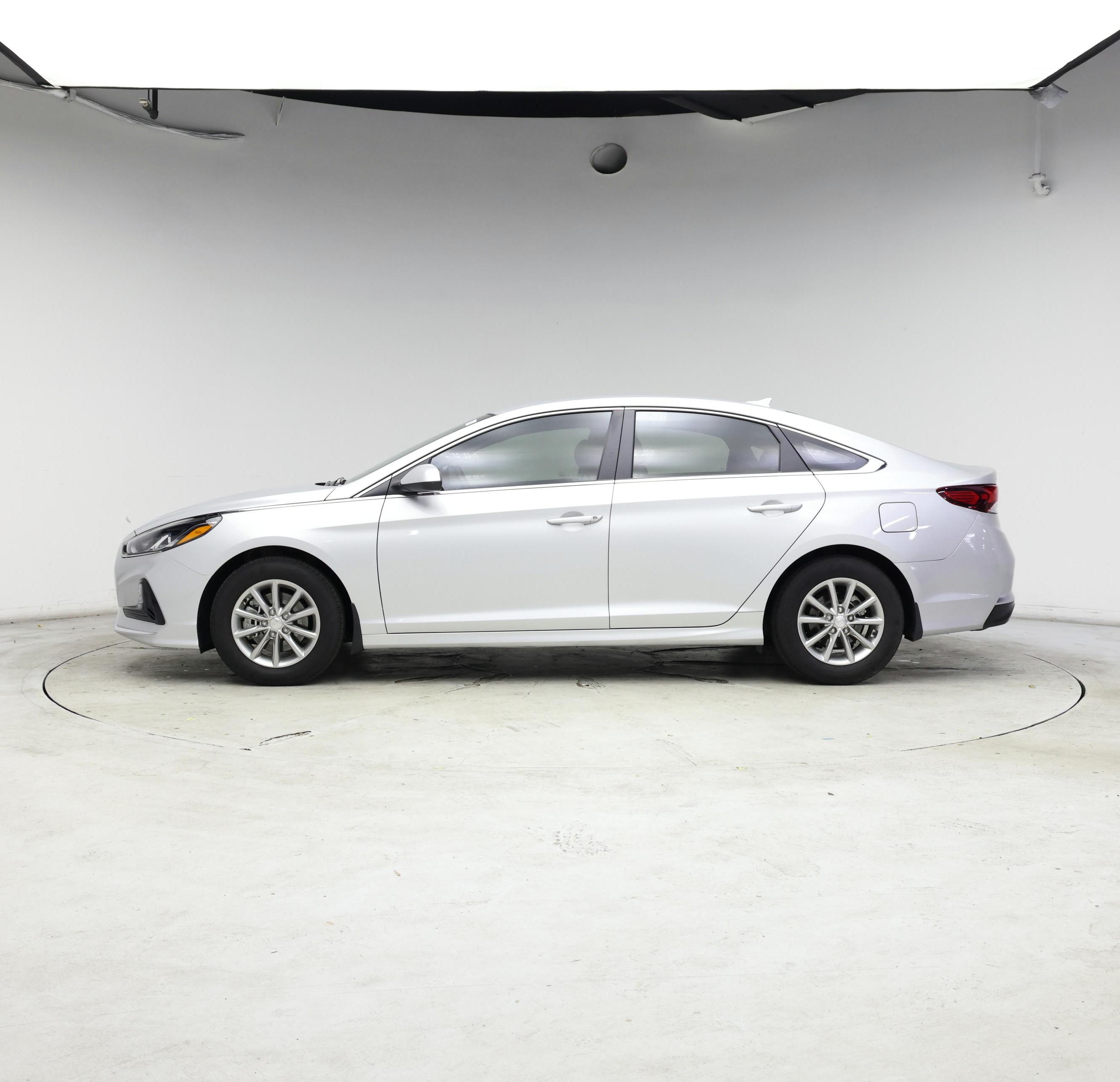 Thumbnail: 2019 Hyundai Sonata - 3