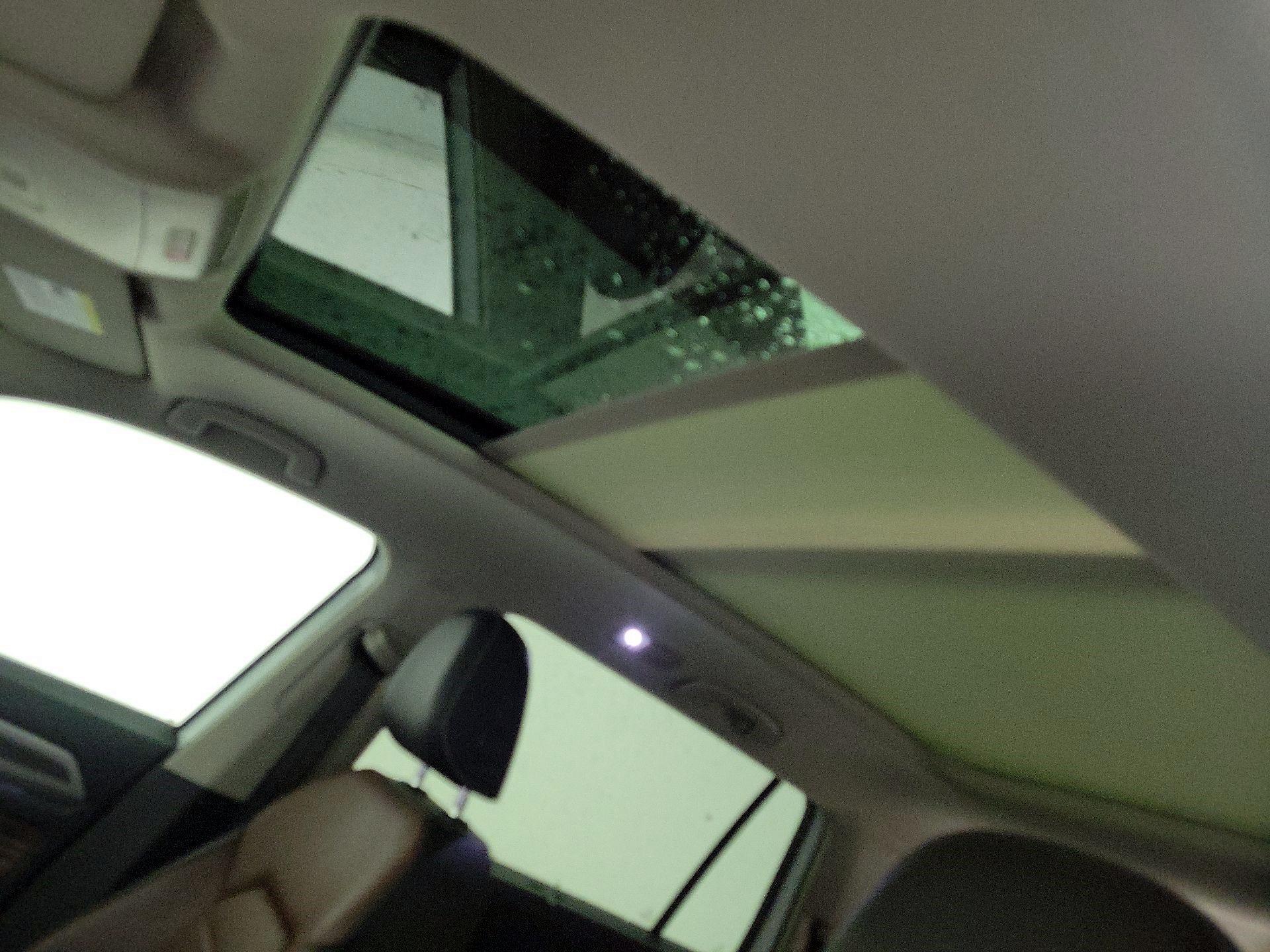 Thumbnail: 2021 Volkswagen Atlas - 18