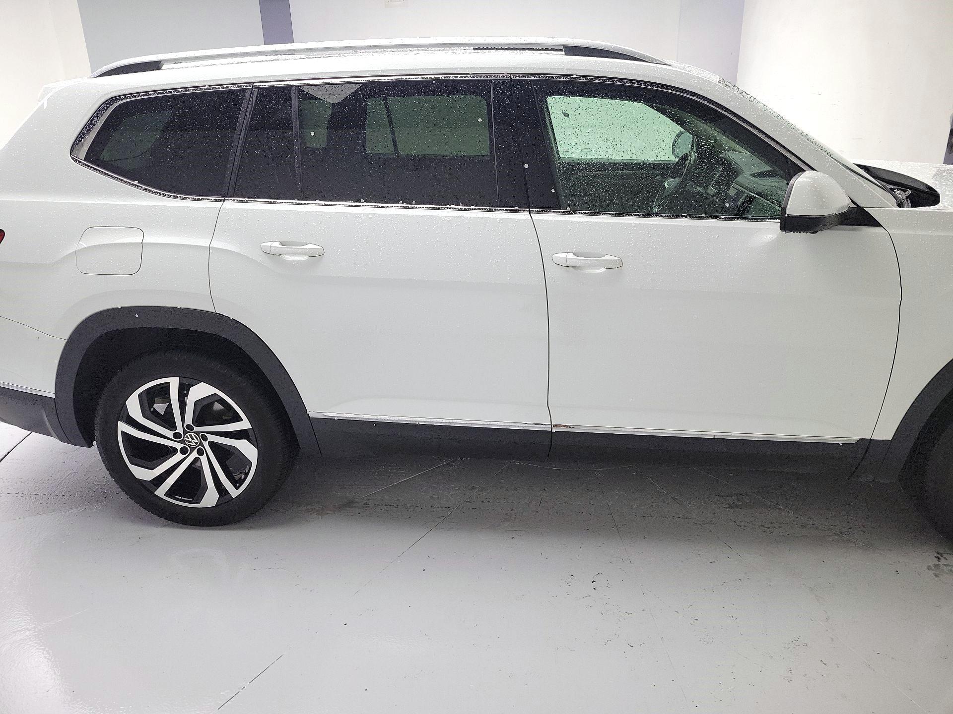 Thumbnail: 2021 Volkswagen Atlas - 4