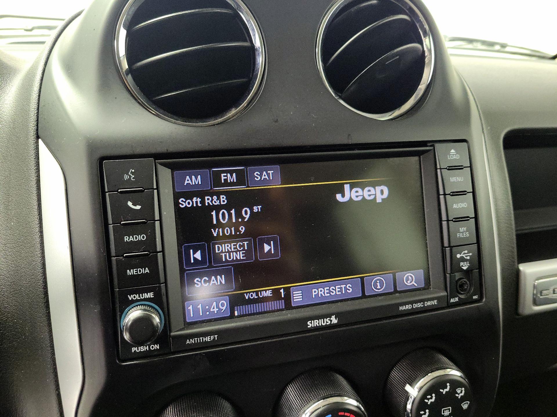 Thumbnail: 2017 Jeep Compass - 14