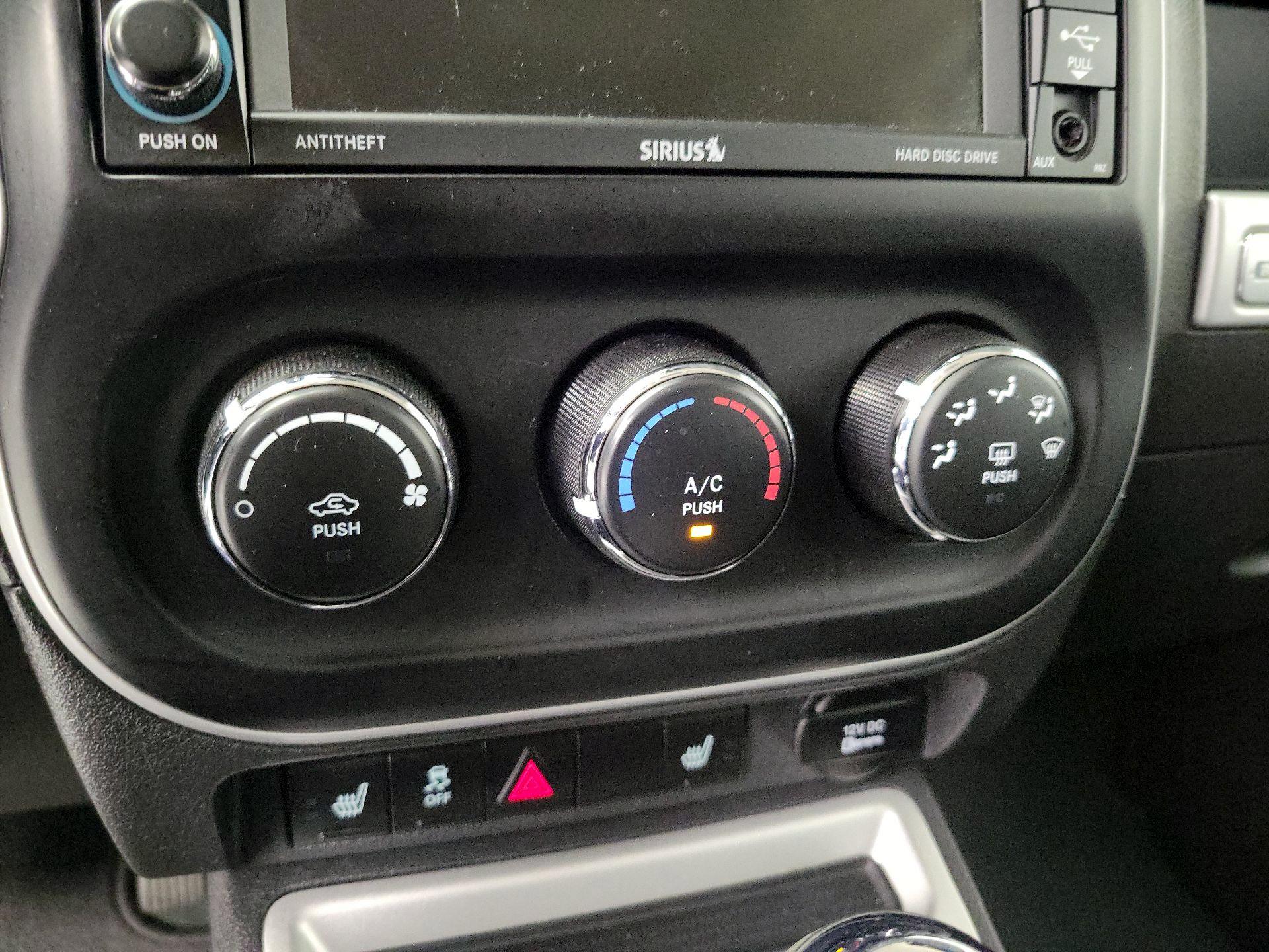 Thumbnail: 2017 Jeep Compass - 15