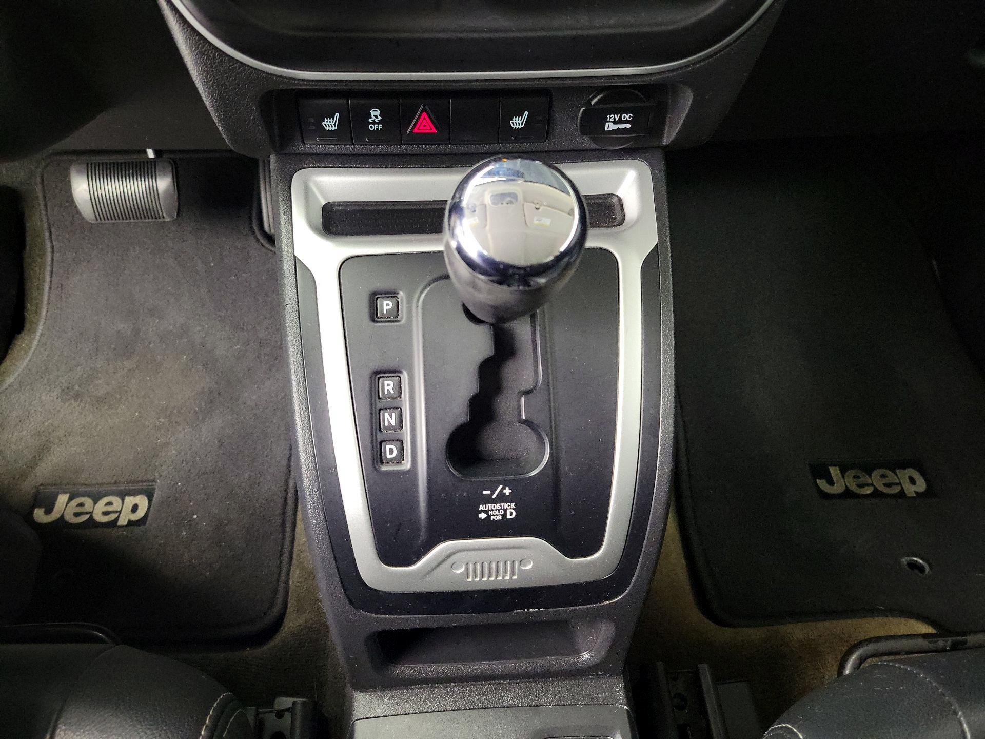 Thumbnail: 2017 Jeep Compass - 16