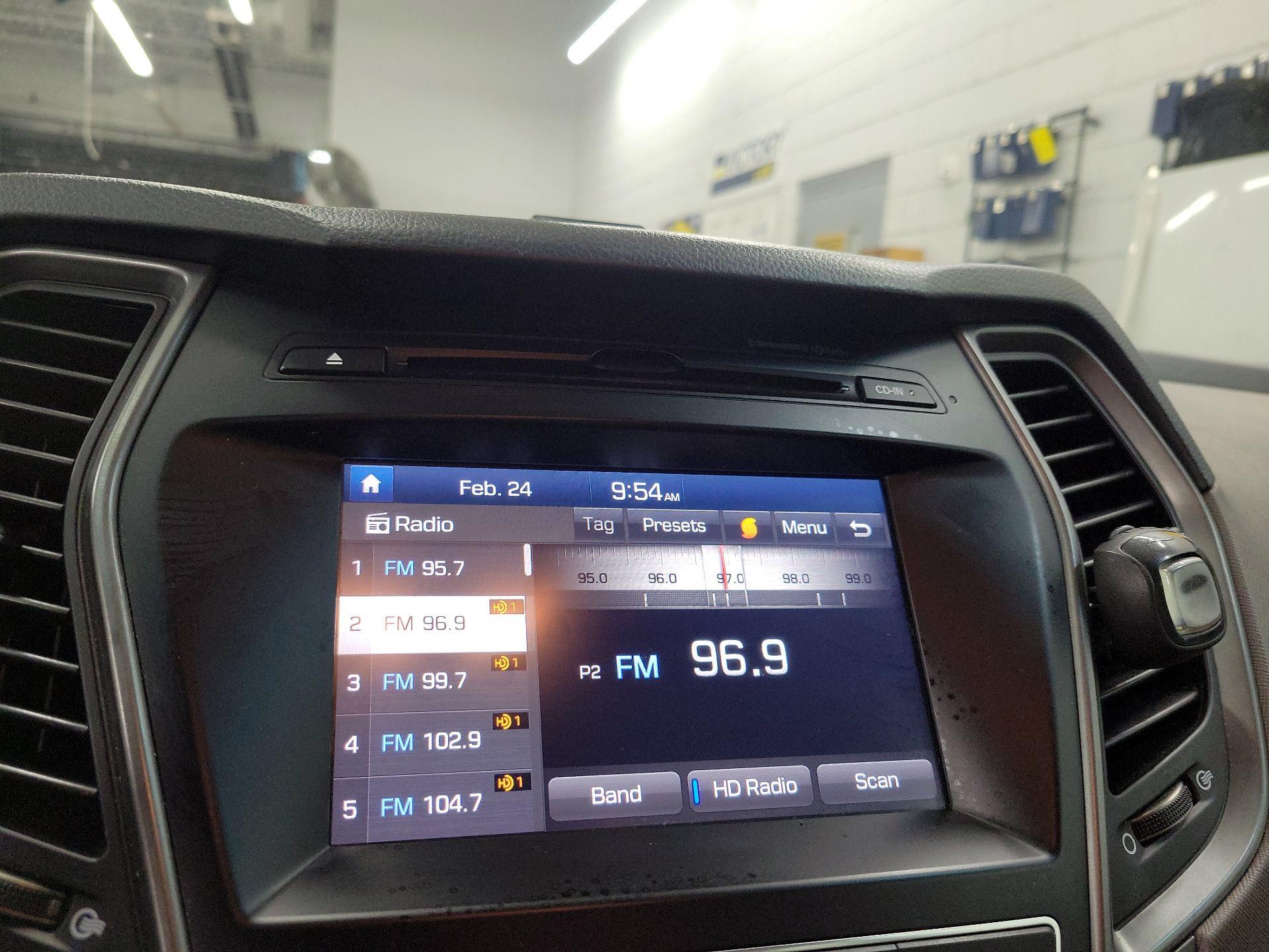 Thumbnail: 2017 Hyundai Santa Fe - 12