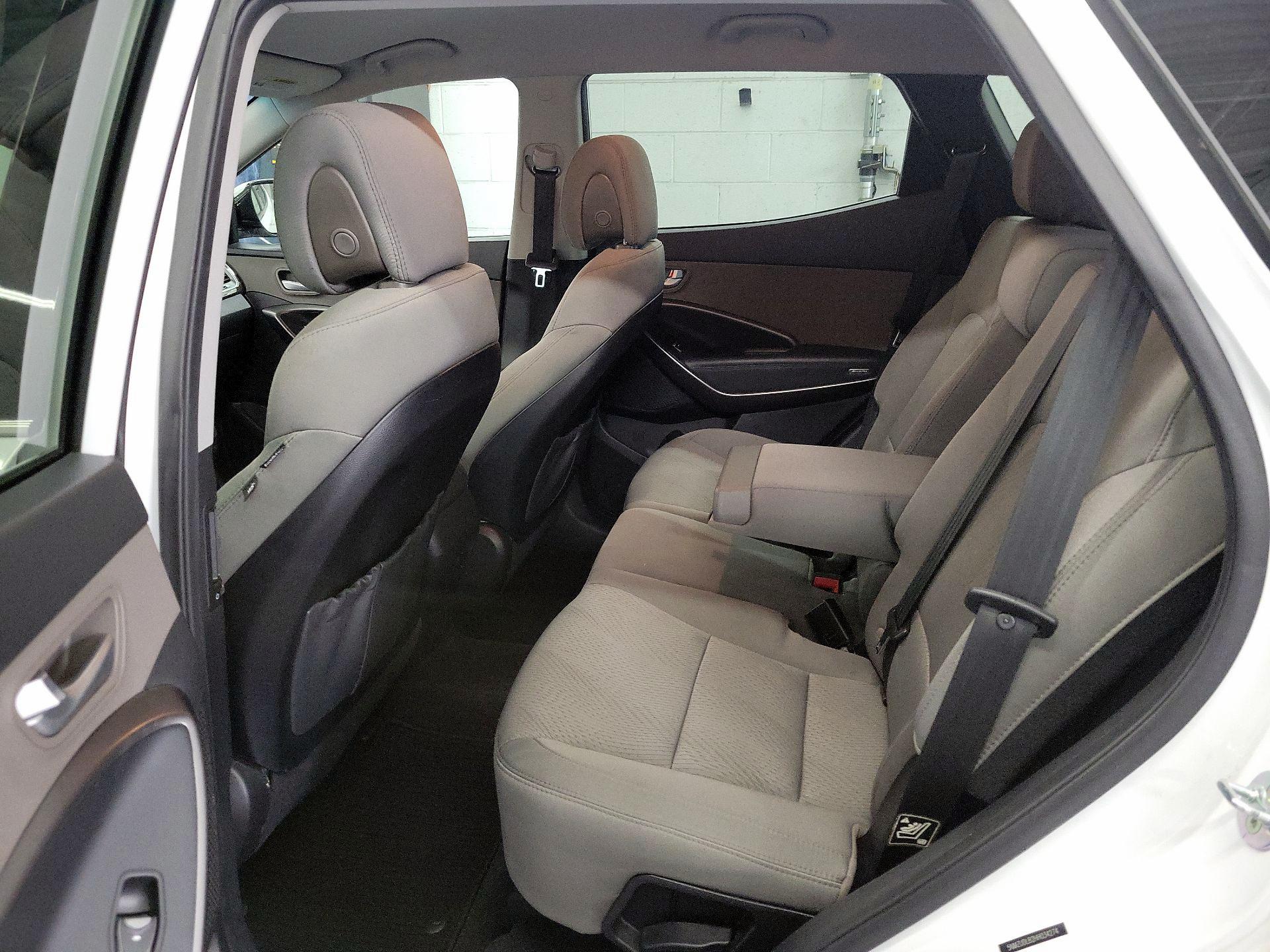 Thumbnail: 2017 Hyundai Santa Fe - 16